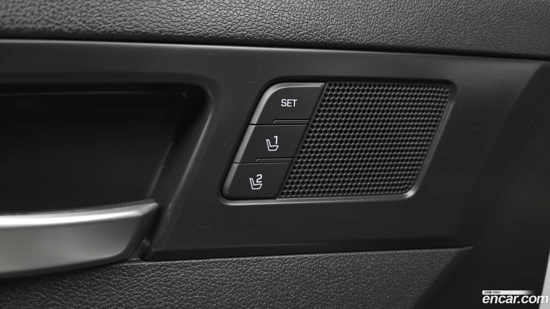 AVANTE Hyundai 2019.5-OPTION-024