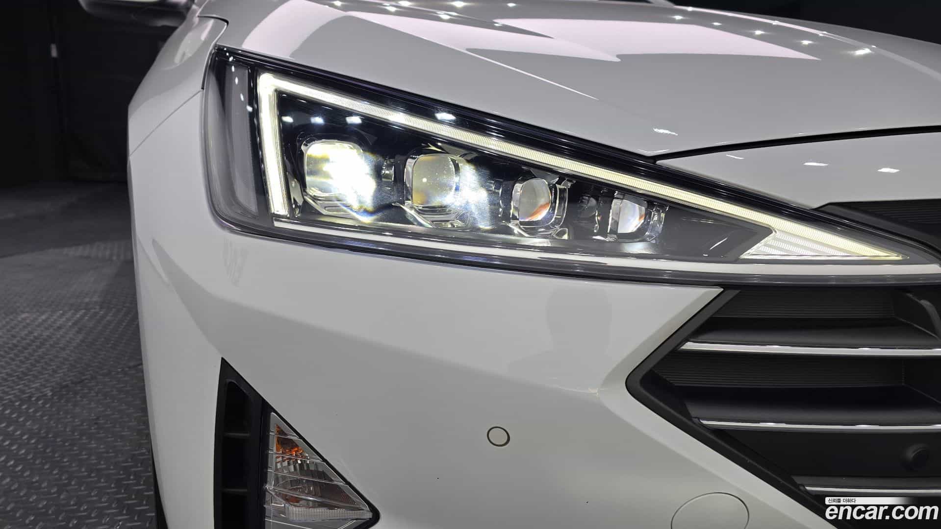 AVANTE Hyundai 2019.5-OUTER-032
