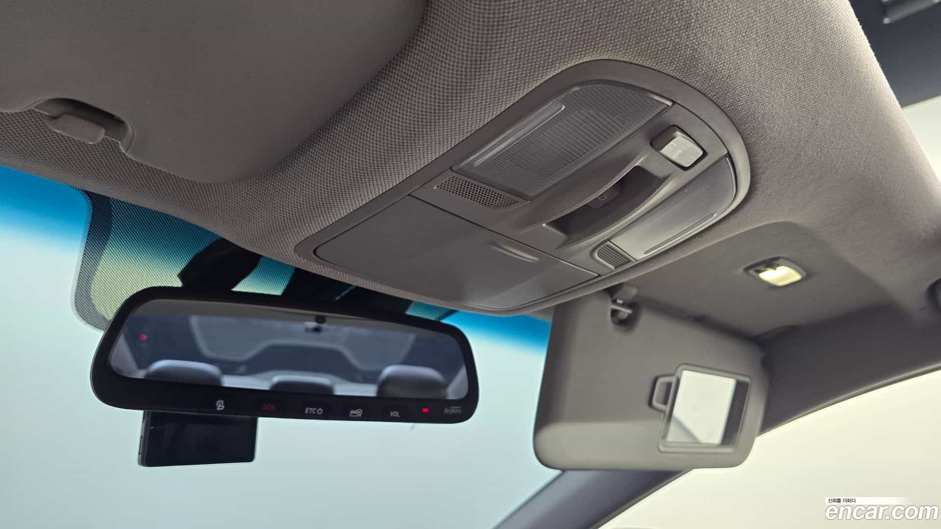 AVANTE Hyundai 2019.5-OPTION-043