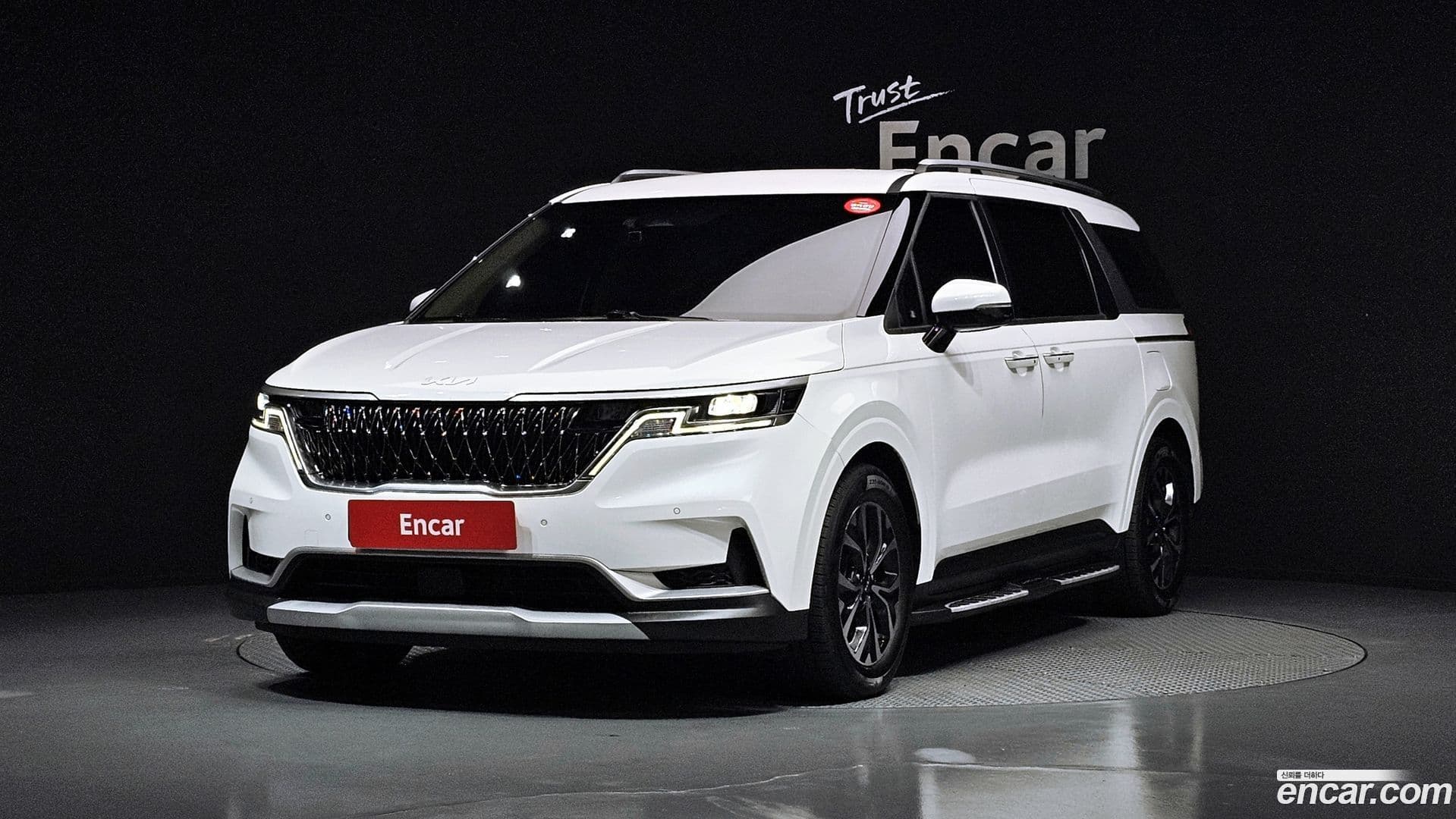 Main__Slider__Photo:Canival Kia 2022.10-0
