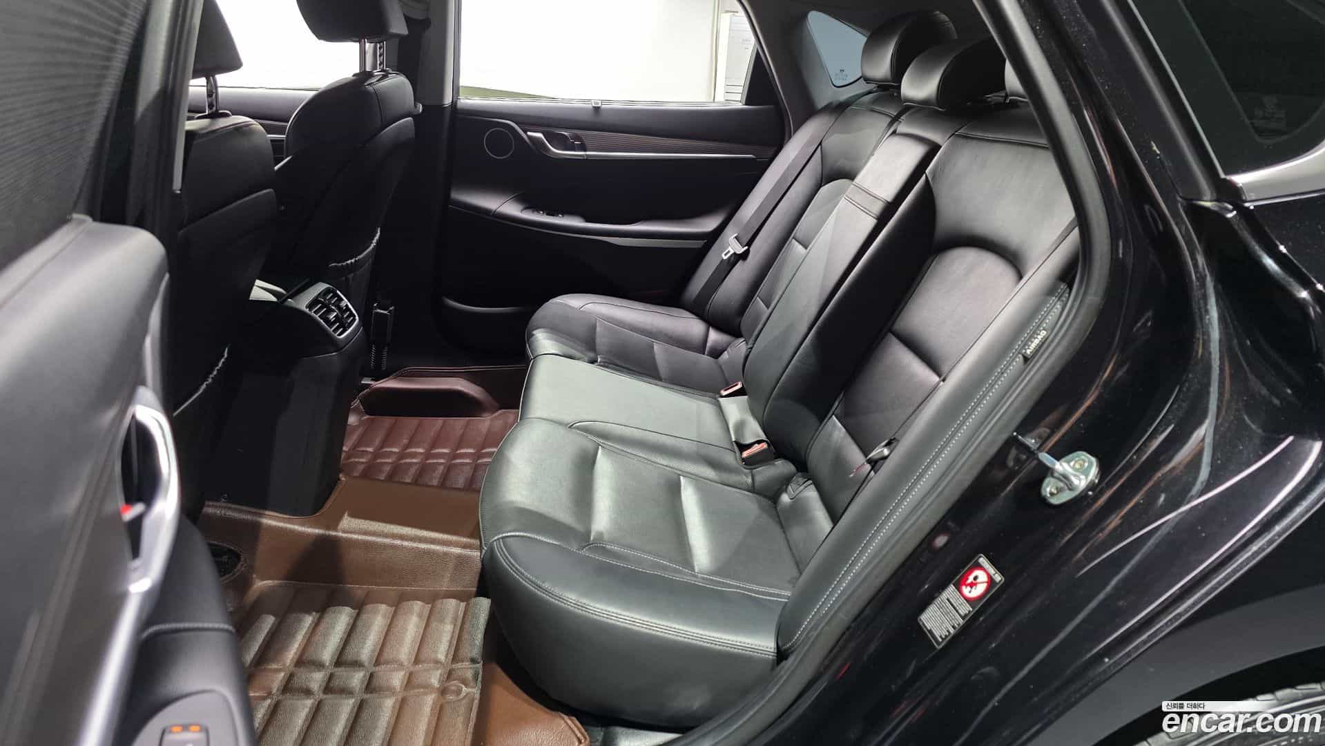 Grandeur Hyundai 2017.11-OPTION-015