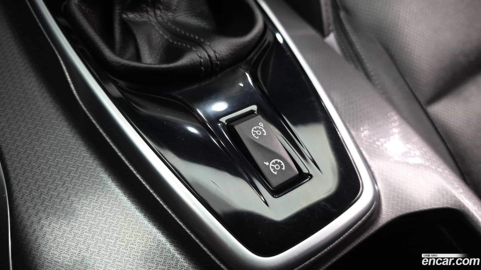 QM6 Renault Korea 2017.0-INNER-009