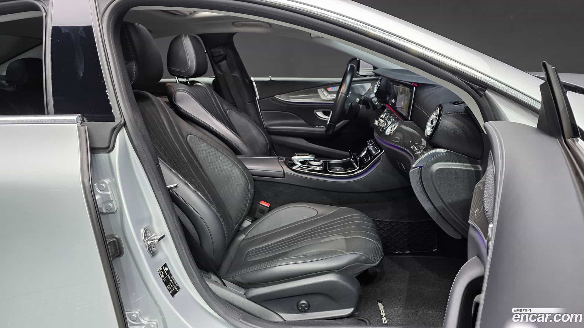 CLS-Class Mercedes-Benz 2018.11-INNER-036