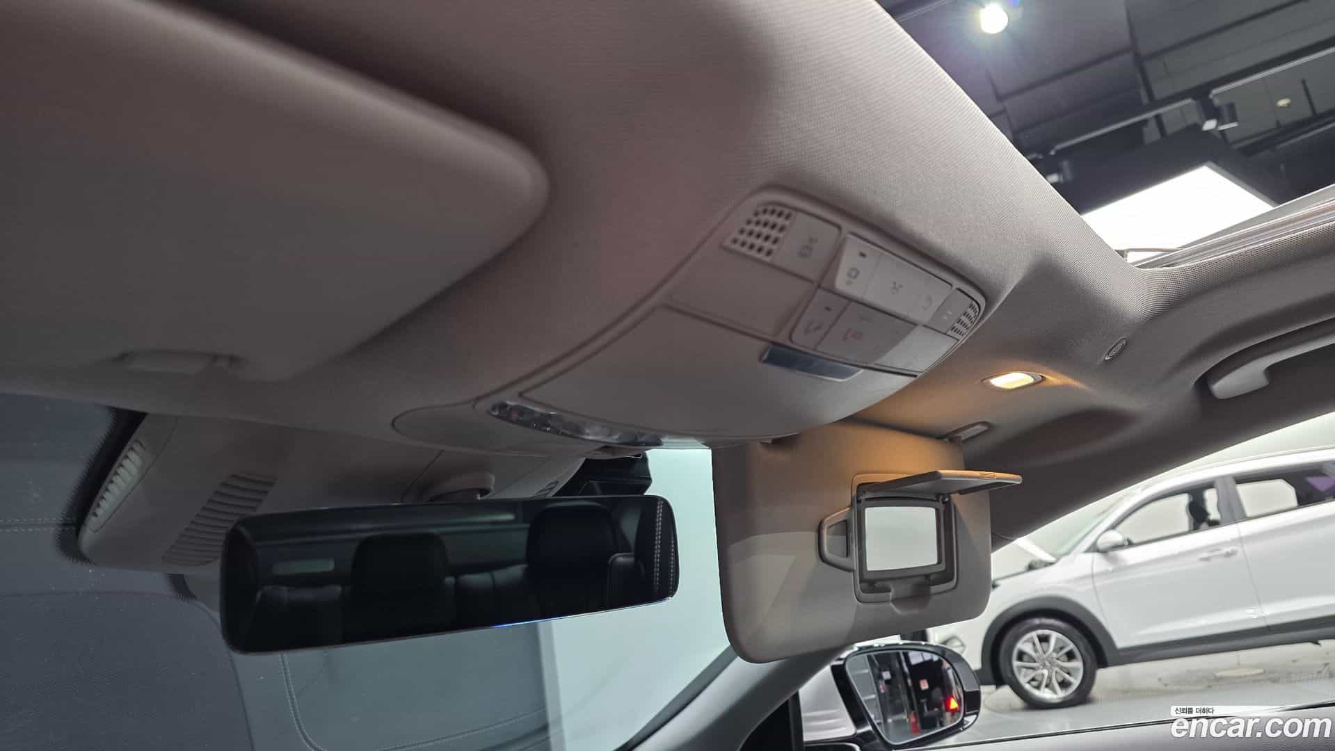 CLS-Class Mercedes-Benz 2018.11-OPTION-045