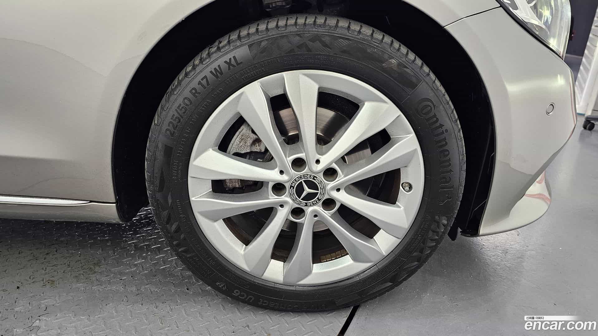 C-Class Mercedes-Benz 2019.1-OUTER-005