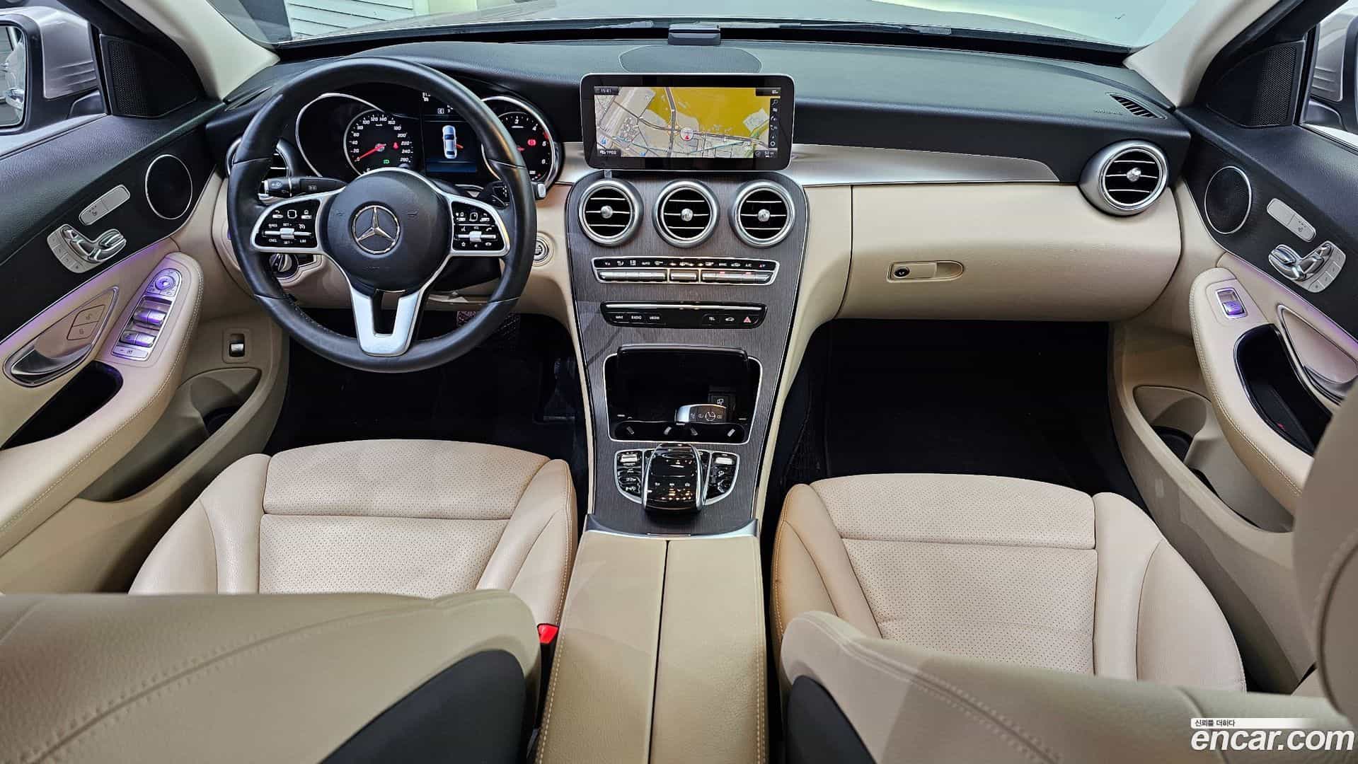 C-Class Mercedes-Benz 2019.1-INNER-007