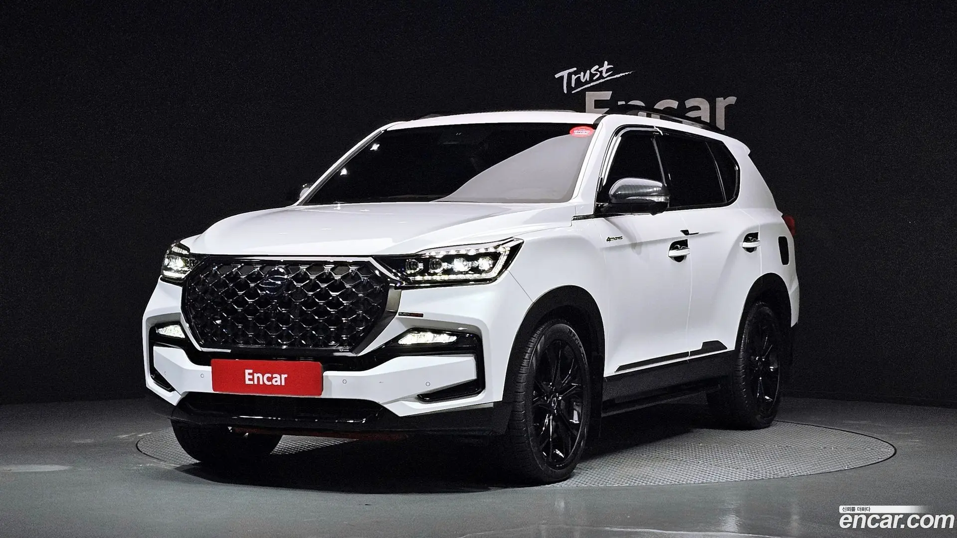 Main__Slider__Photo:Rexton KG Mobility 2022.5-0
