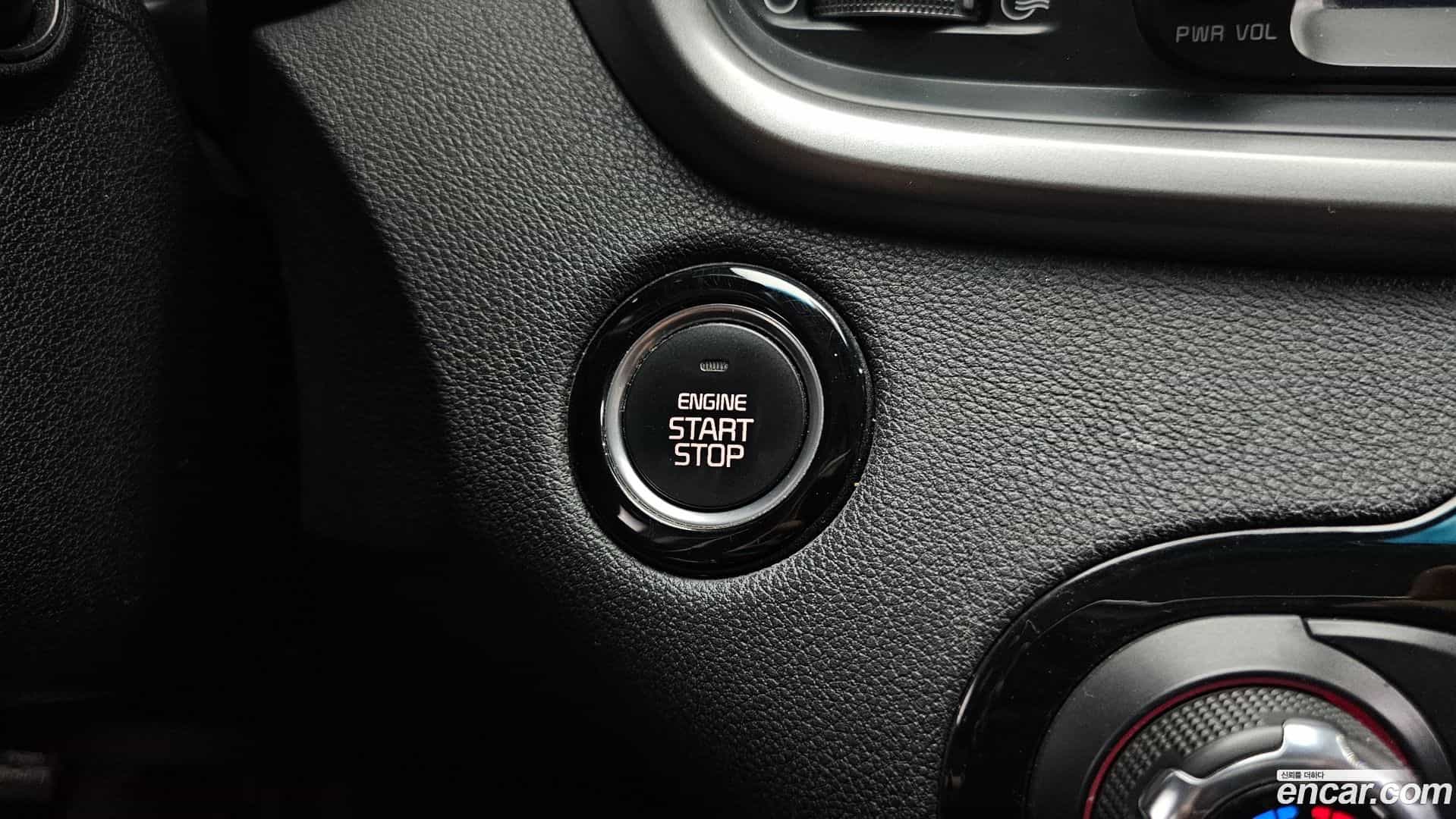 Sorento Kia 2015.0-OPTION-043