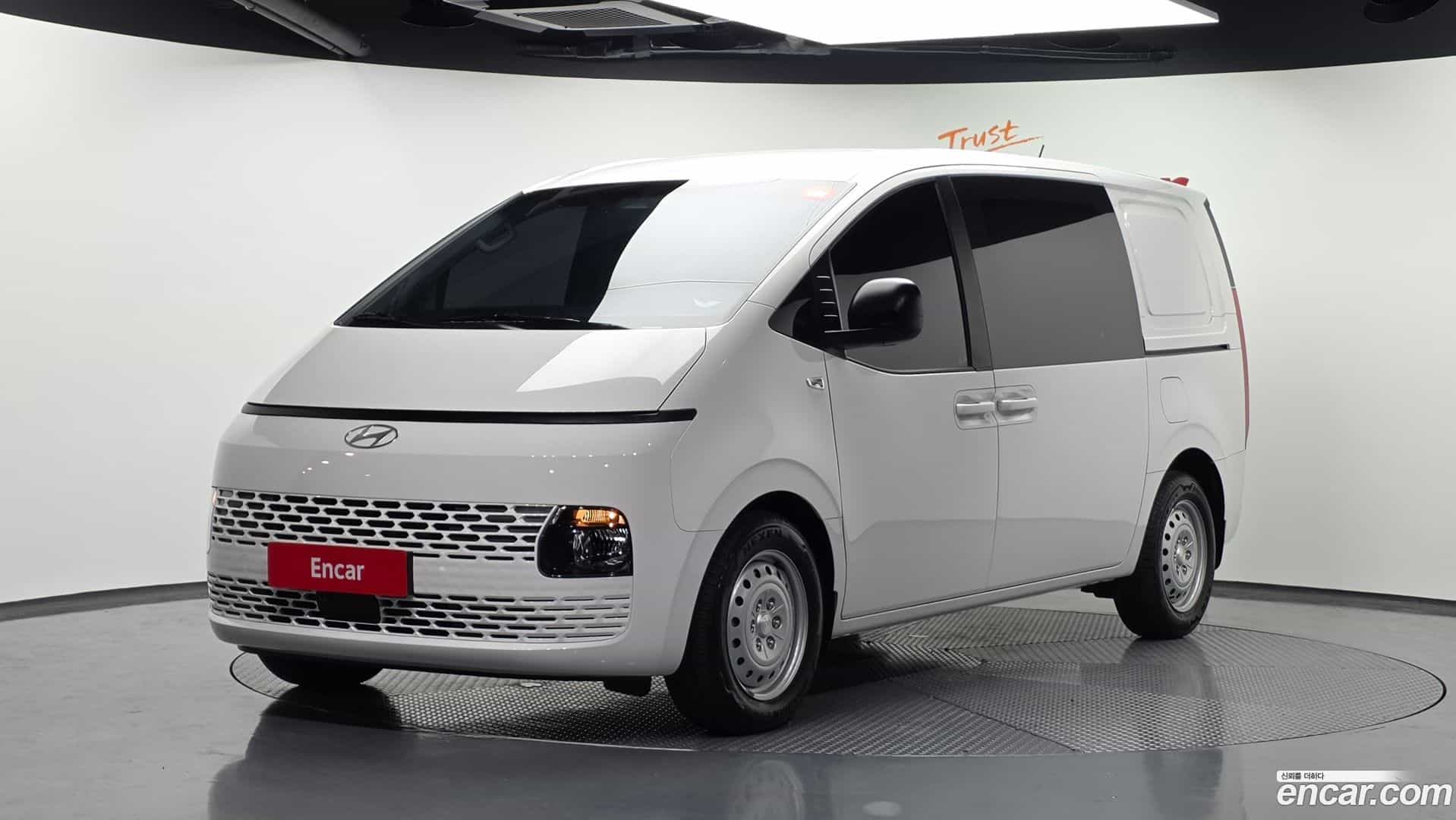 Staria Hyundai 2025.6-OUTER-001