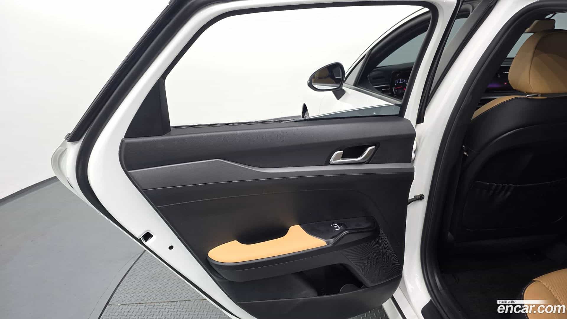 K5 Kia 2022.0-INNER-035