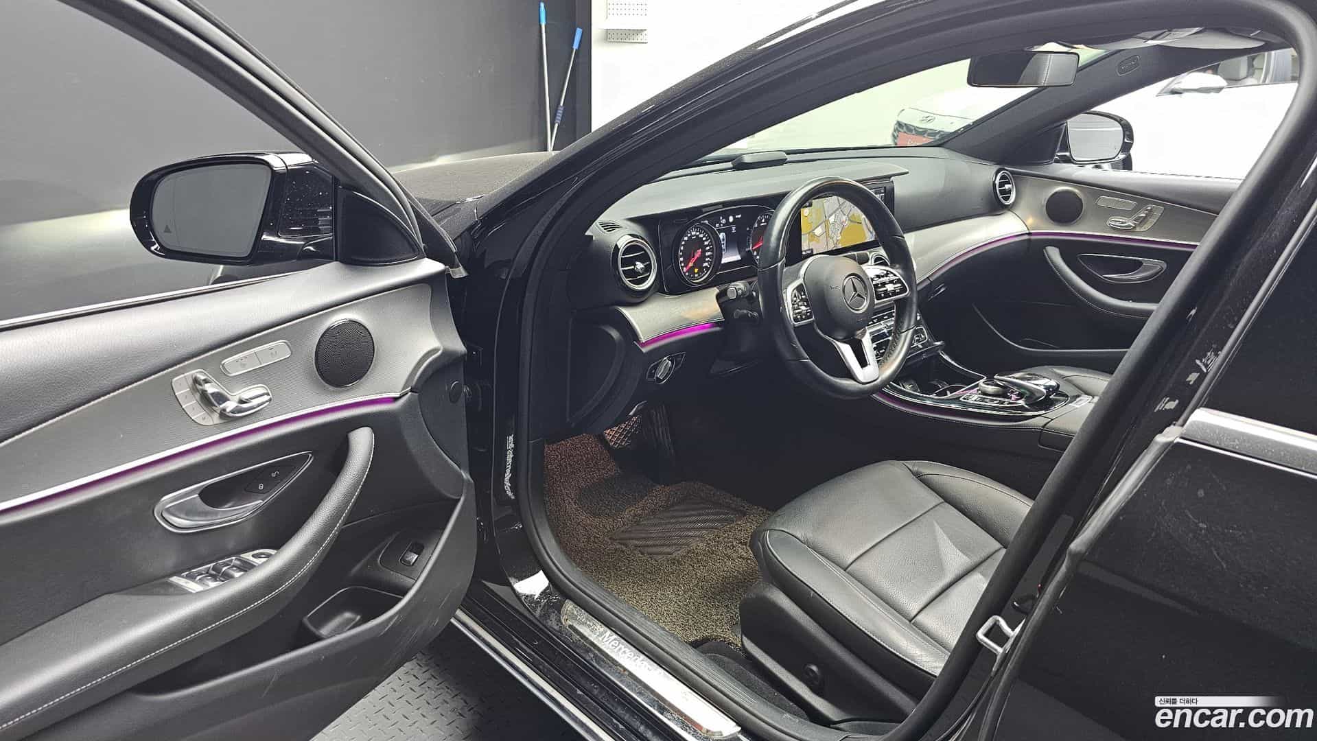 E-Class Mercedes-Benz 2019.0-INNER-010