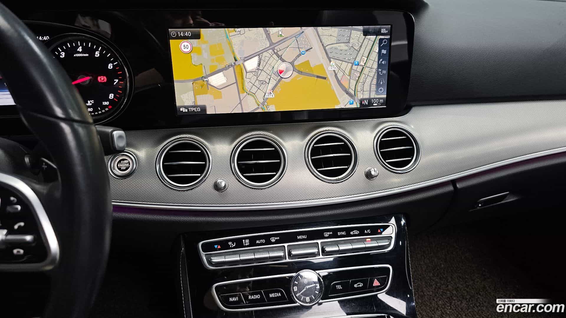 E-Class Mercedes-Benz 2019.0-OPTION-017