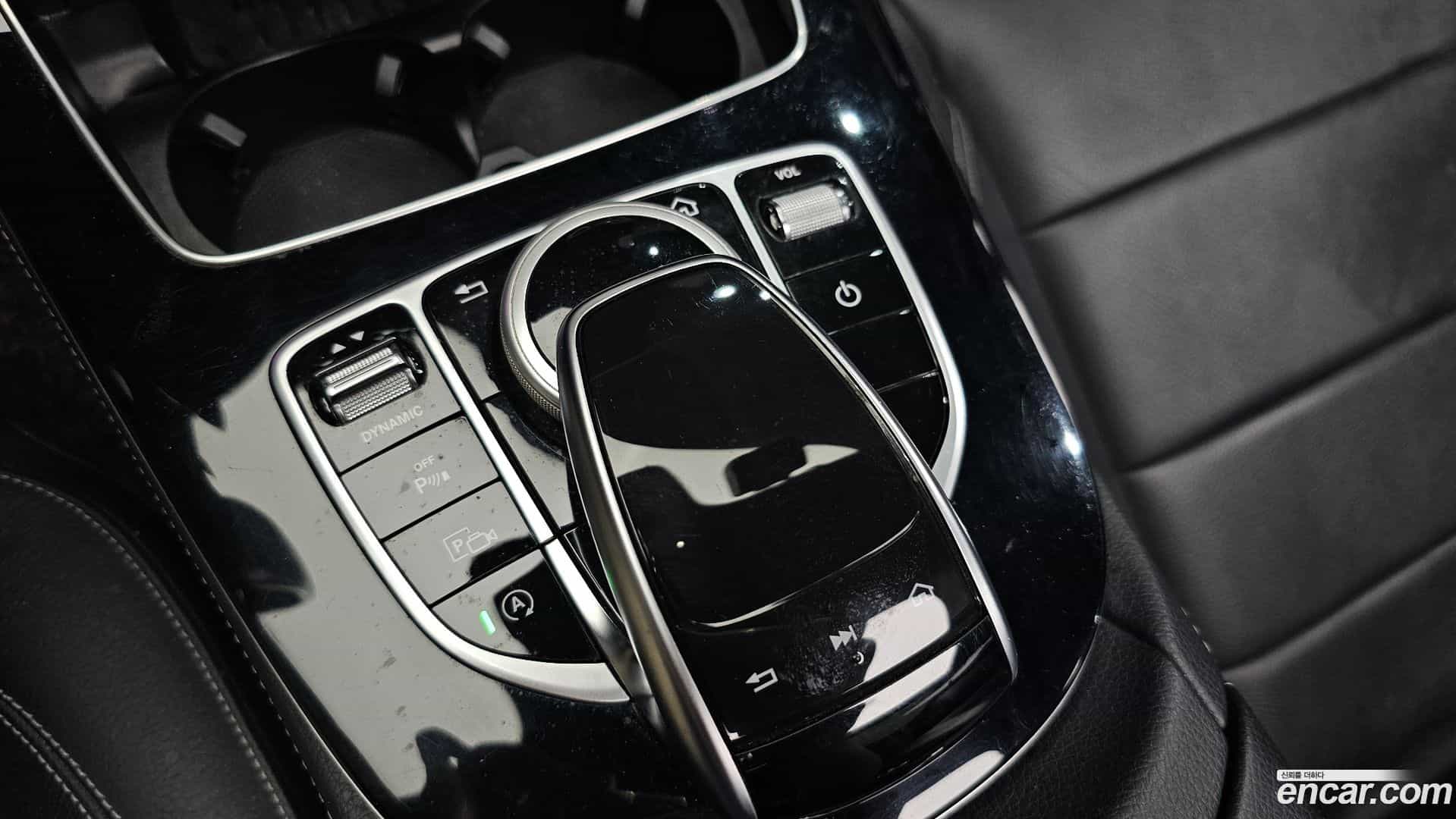 E-Class Mercedes-Benz 2019.0-OPTION-021