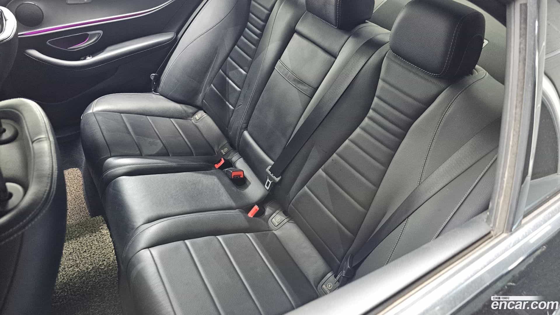 E-Class Mercedes-Benz 2019.0-OPTION-045