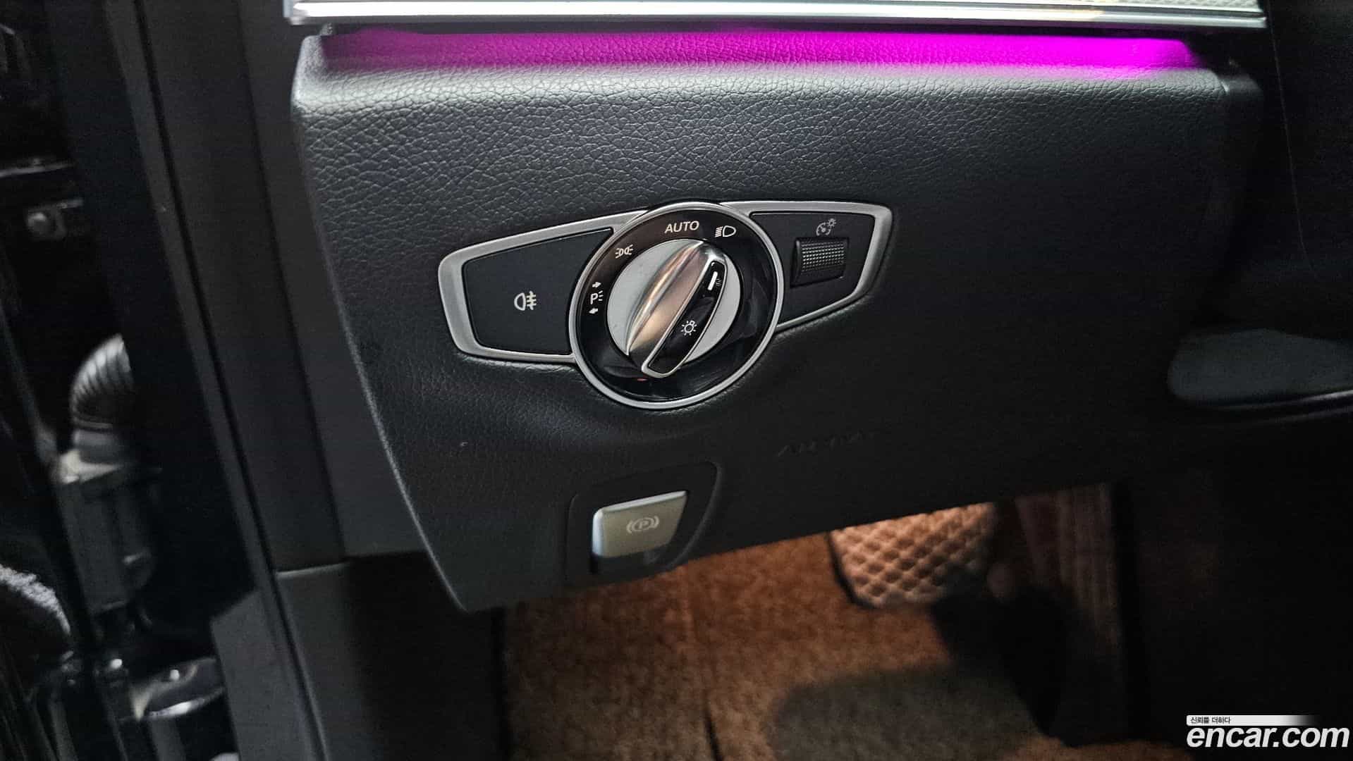 E-Class Mercedes-Benz 2019.0-OPTION-048