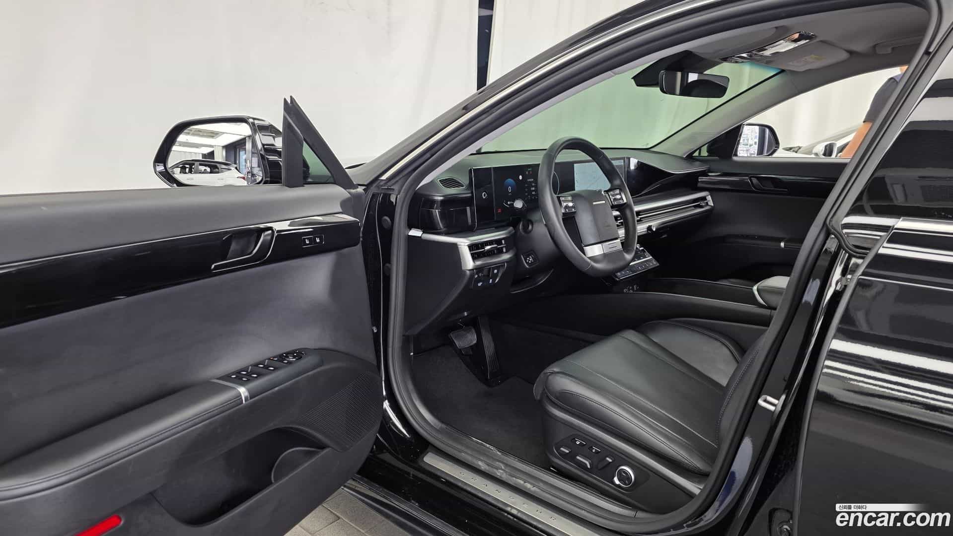 Grandeur Hyundai 2023.8-INNER-010