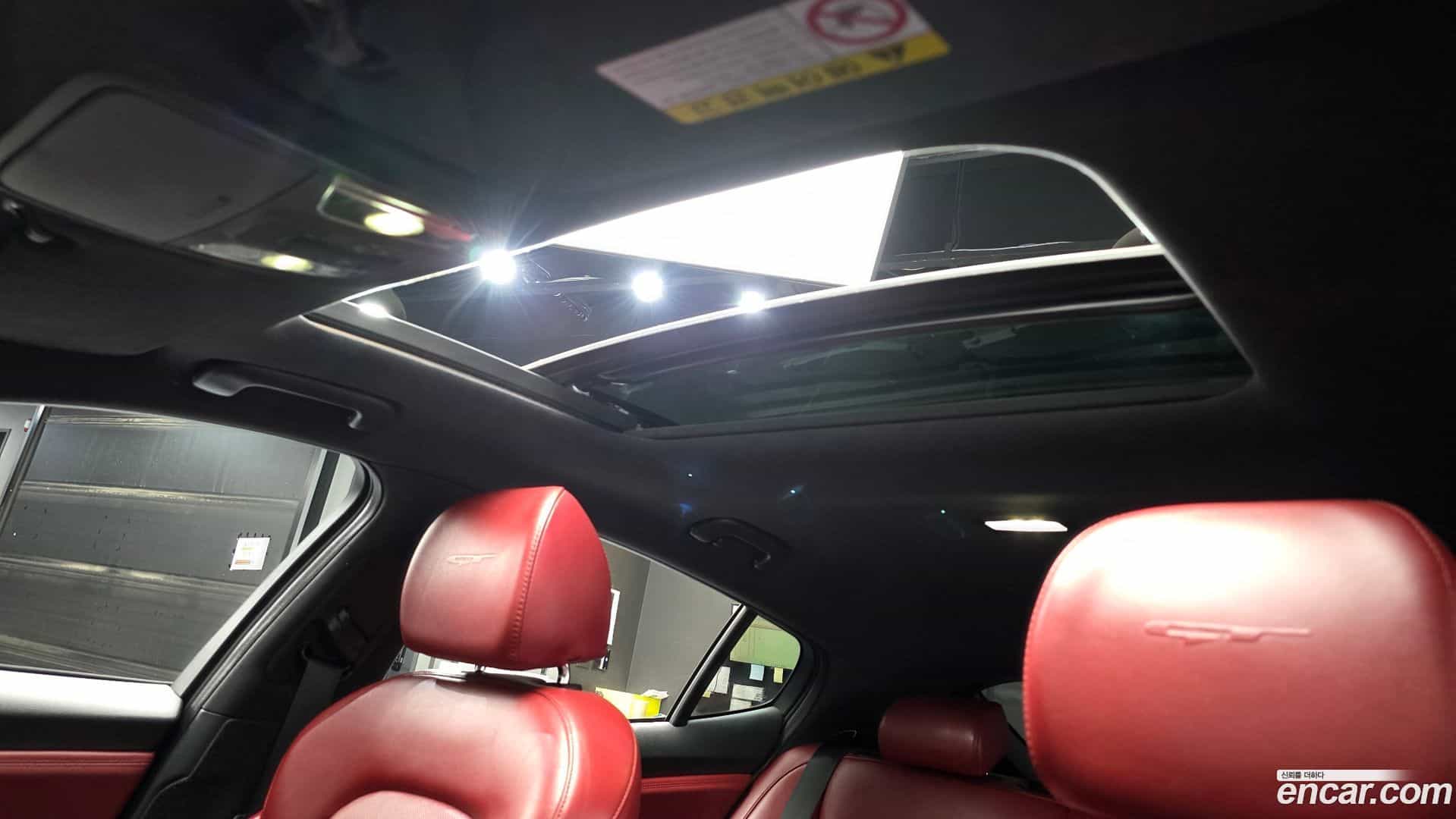 Stinger Kia 2019.3-OPTION-023
