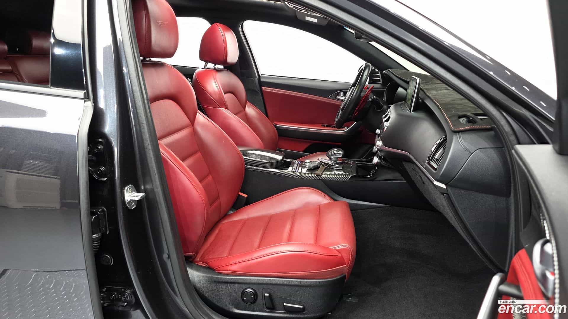 Stinger Kia 2019.3-INNER-036