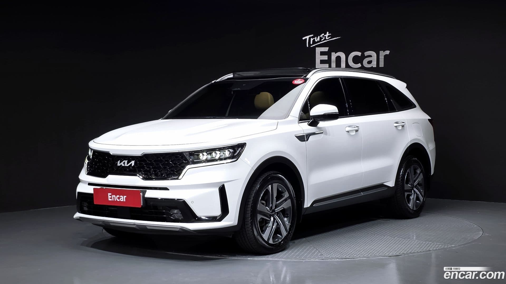 Main__Slider__Photo:Sorento Kia 2022.4-0