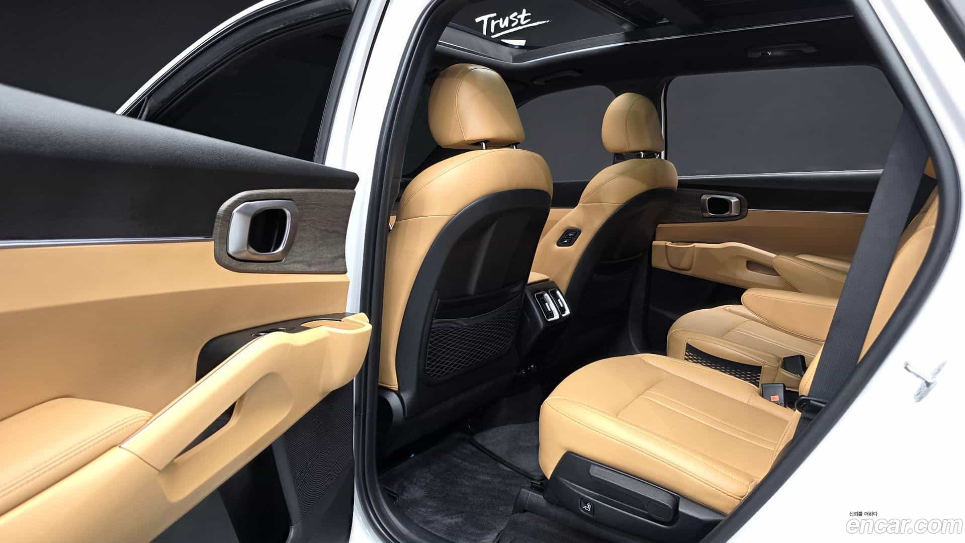 Sorento Kia 2022.4-OPTION-015