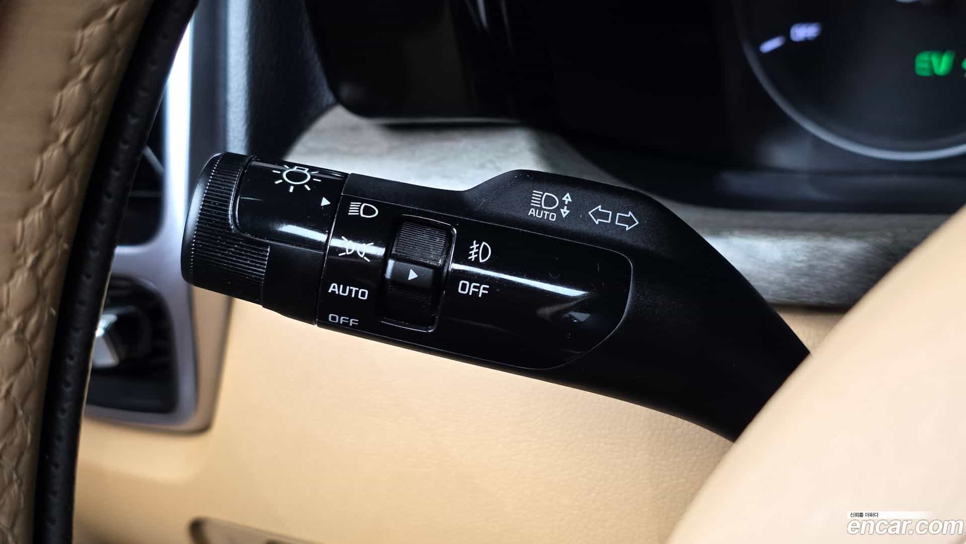 Sorento Kia 2022.4-OPTION-040