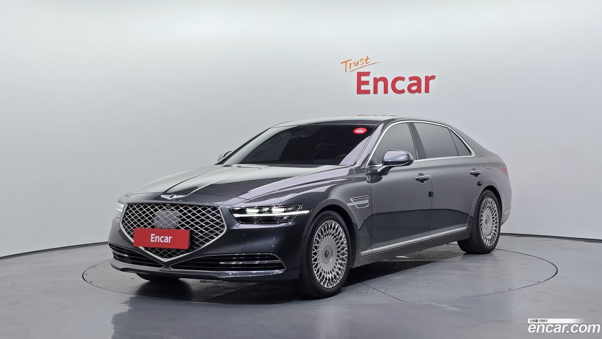 Main__Slider__Photo:G90 Genesis 2019.3-0