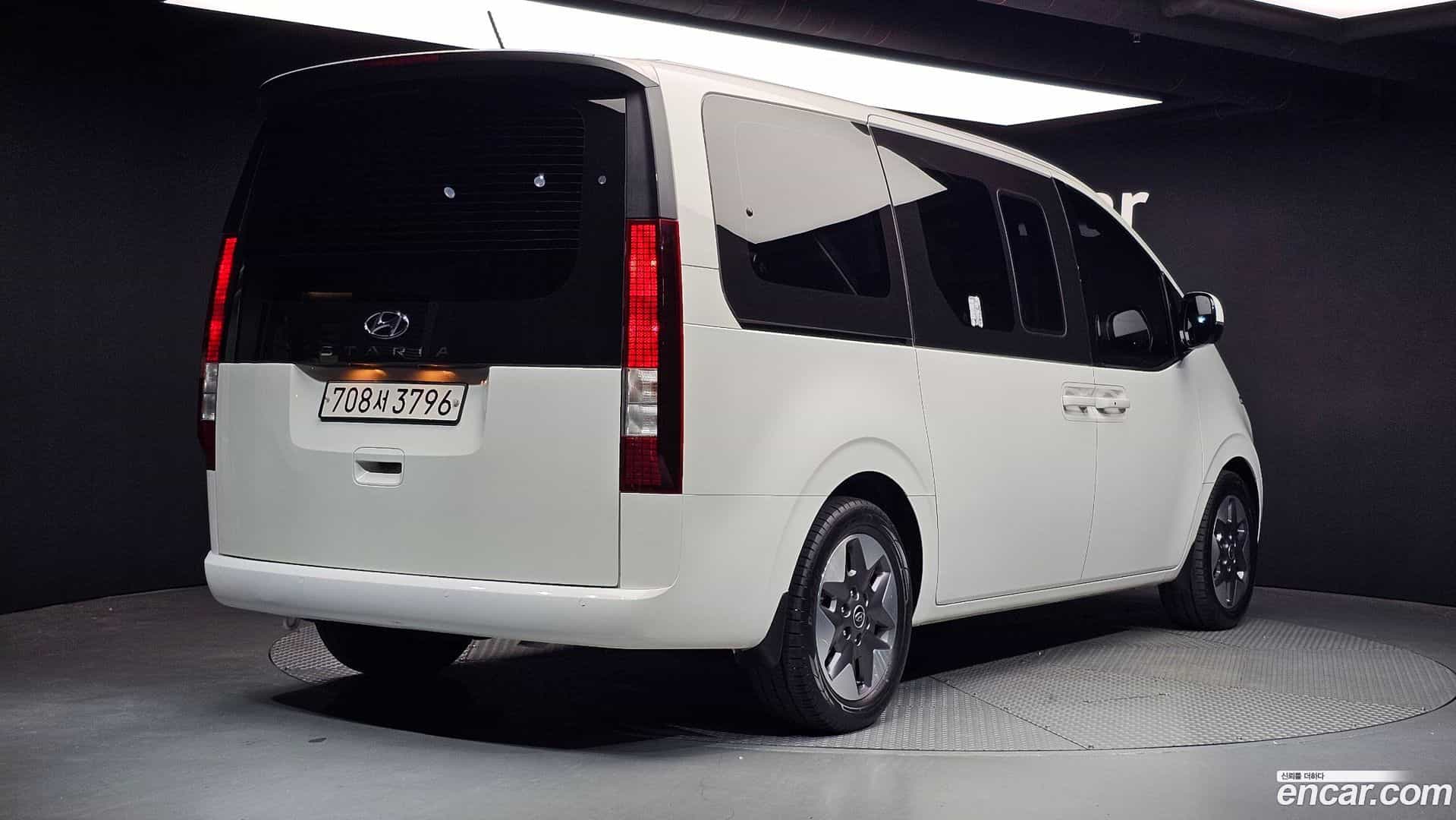 Staria Hyundai 2021.4-OUTER-002