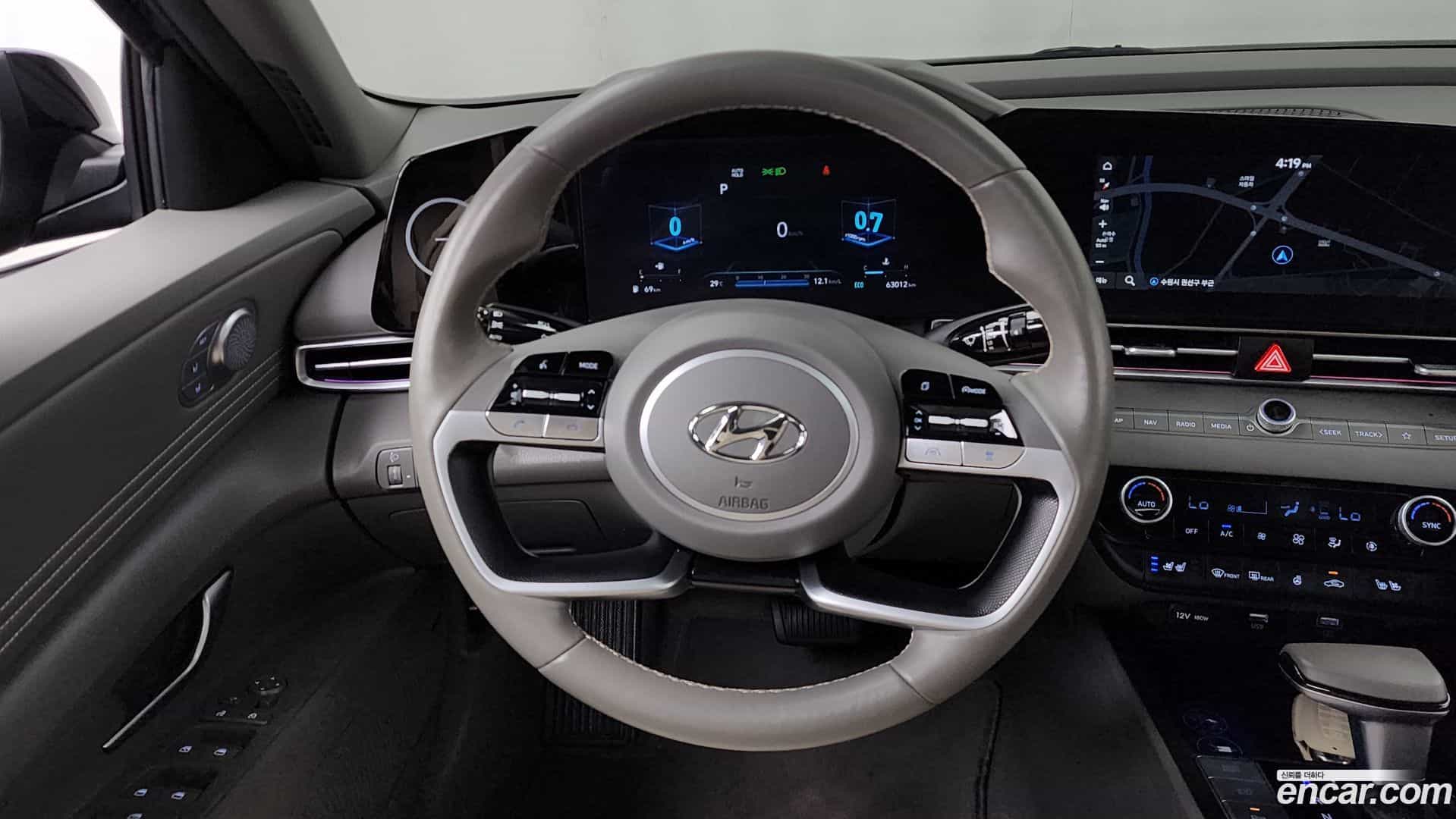 AVANTE Hyundai 2022.11-OPTION-017
