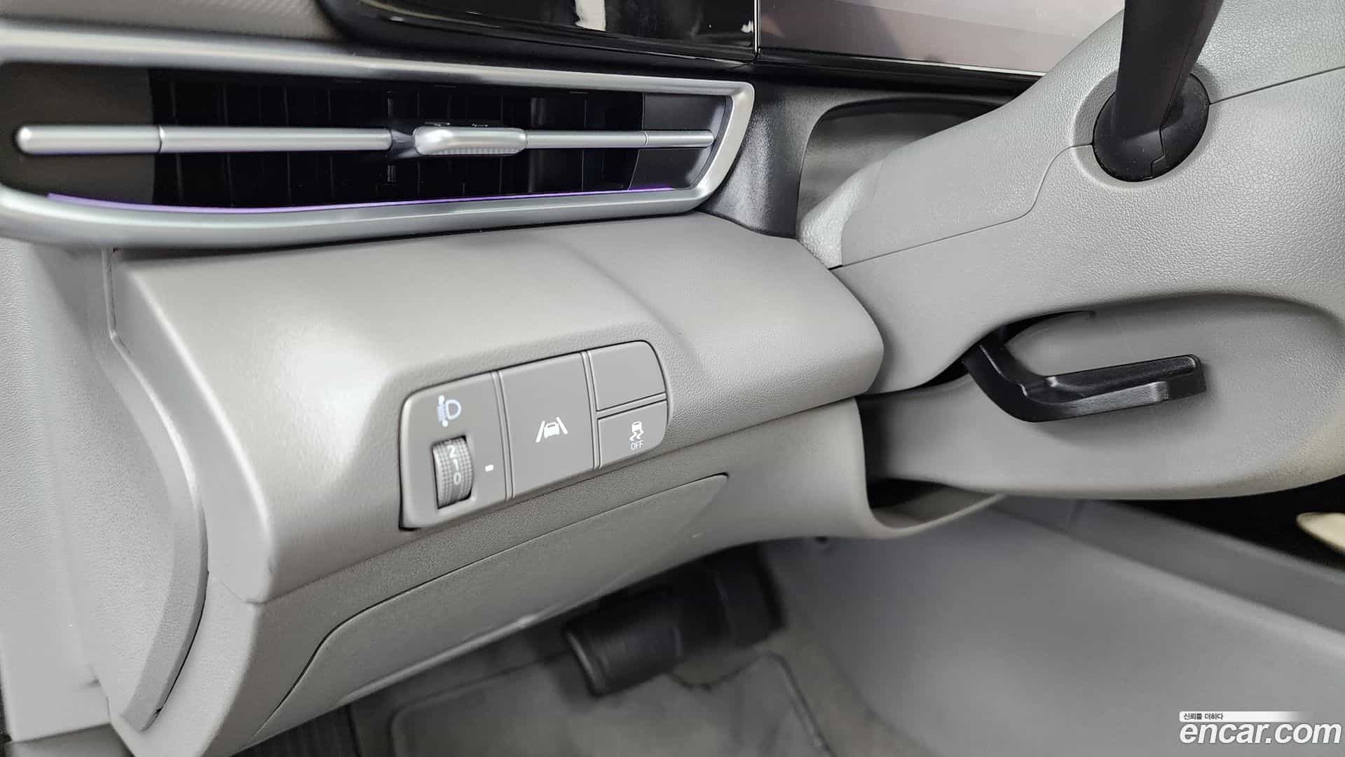 AVANTE Hyundai 2022.11-OPTION-020