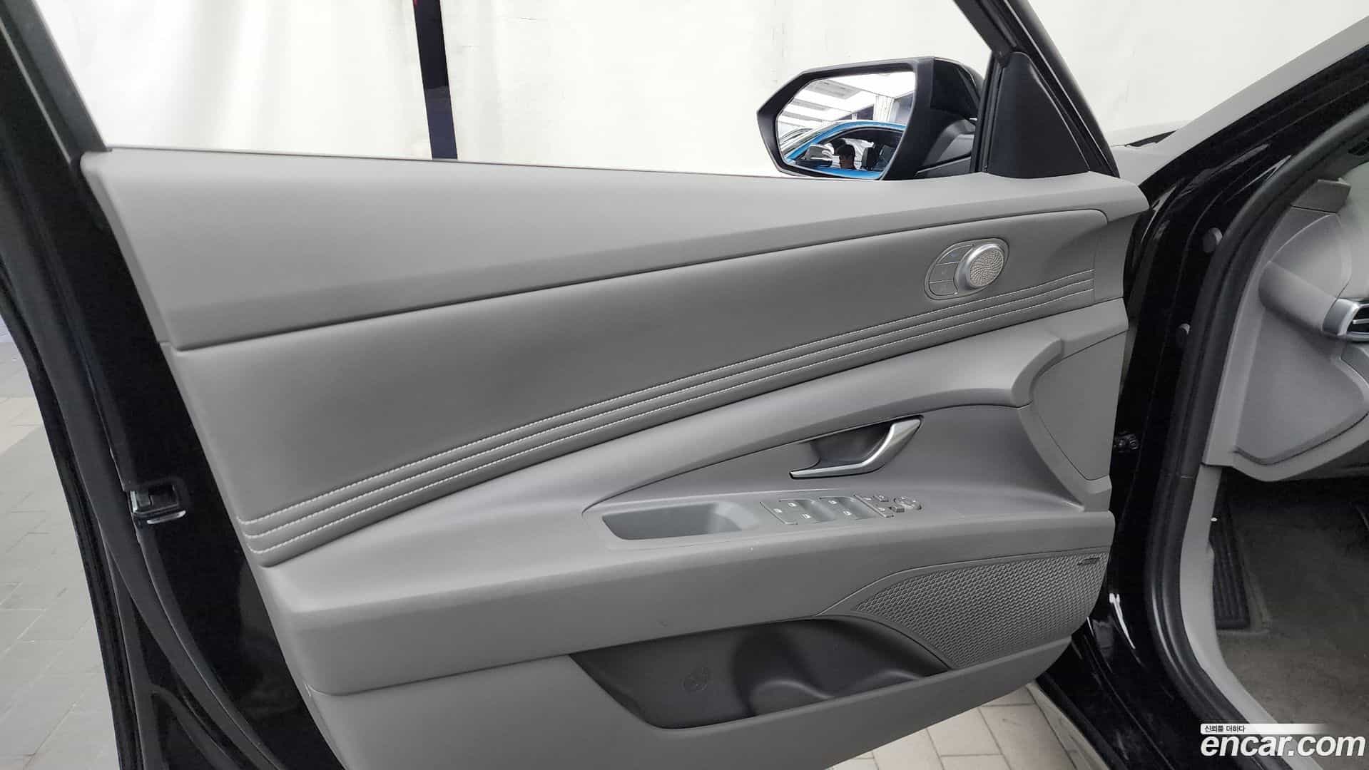 AVANTE Hyundai 2022.11-INNER-034