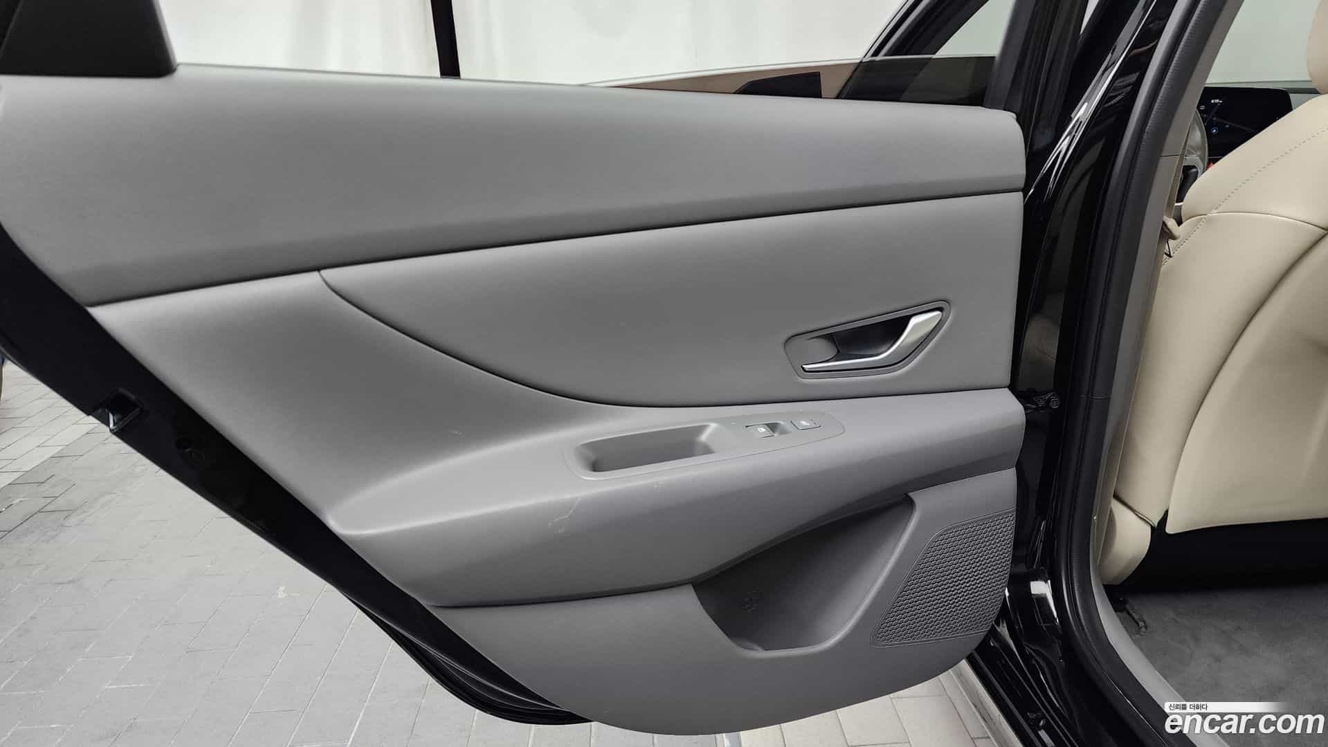 AVANTE Hyundai 2022.11-INNER-035