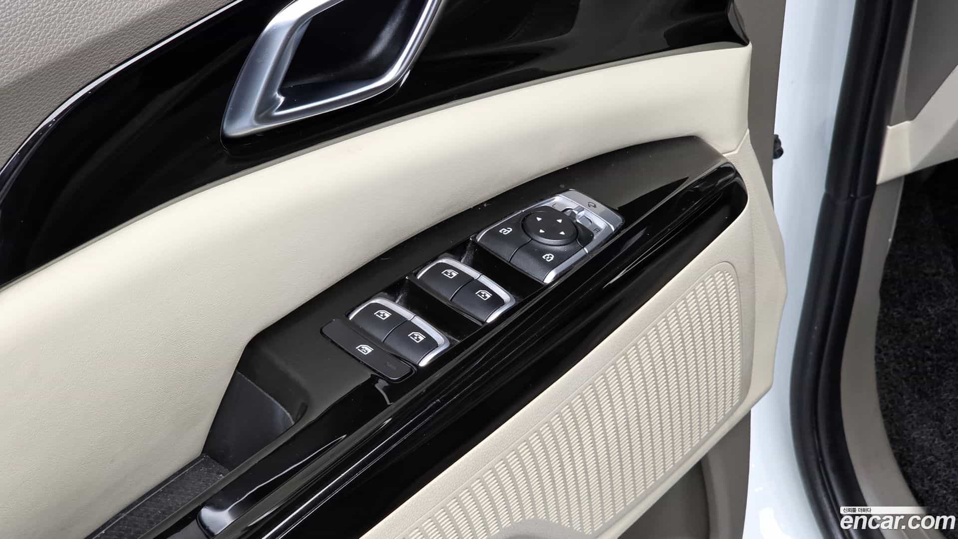 Canival Kia 2022.9-OPTION-020