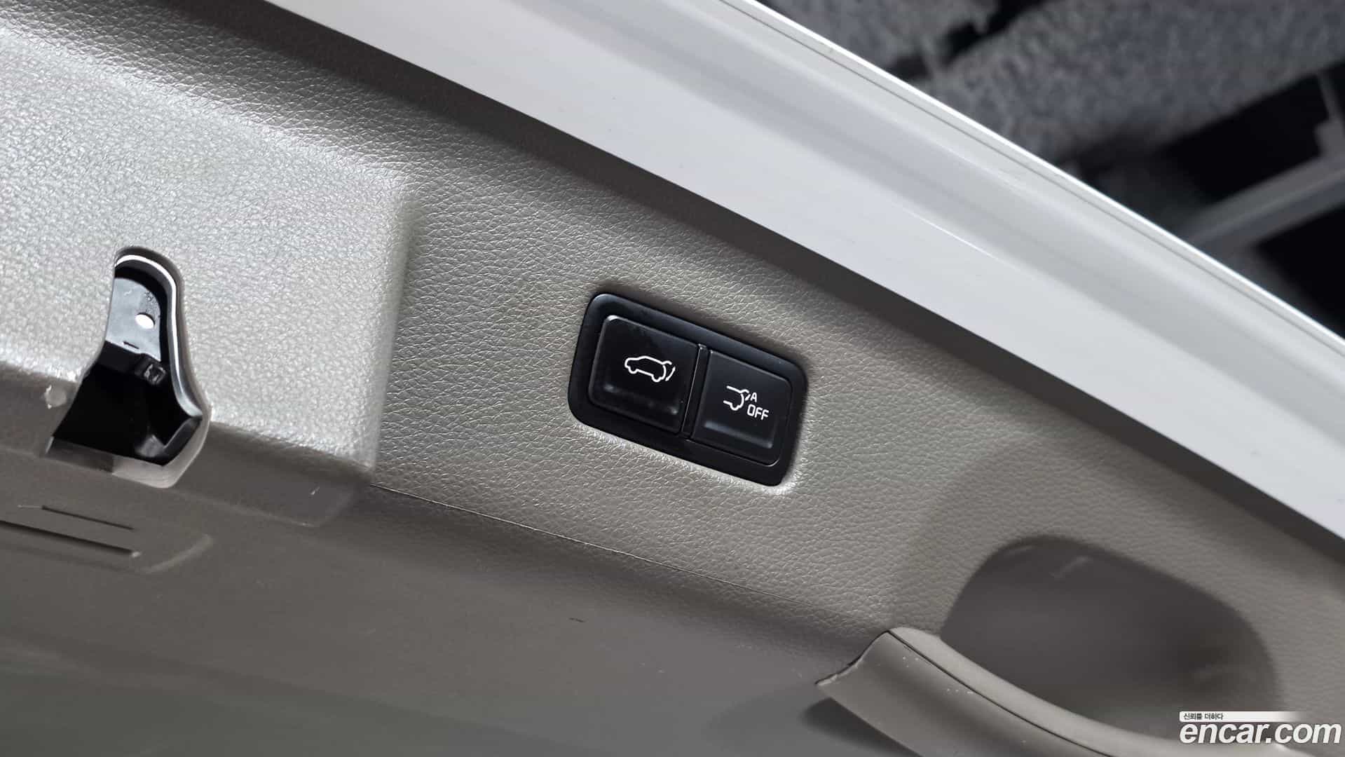 Canival Kia 2022.9-OPTION-024