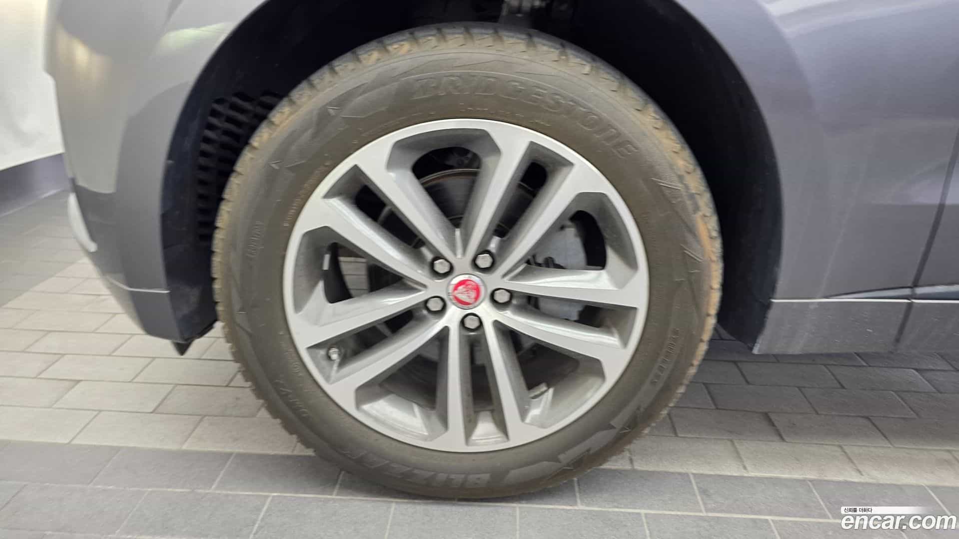 F-PACE Jaguar 2016.7-OUTER-005