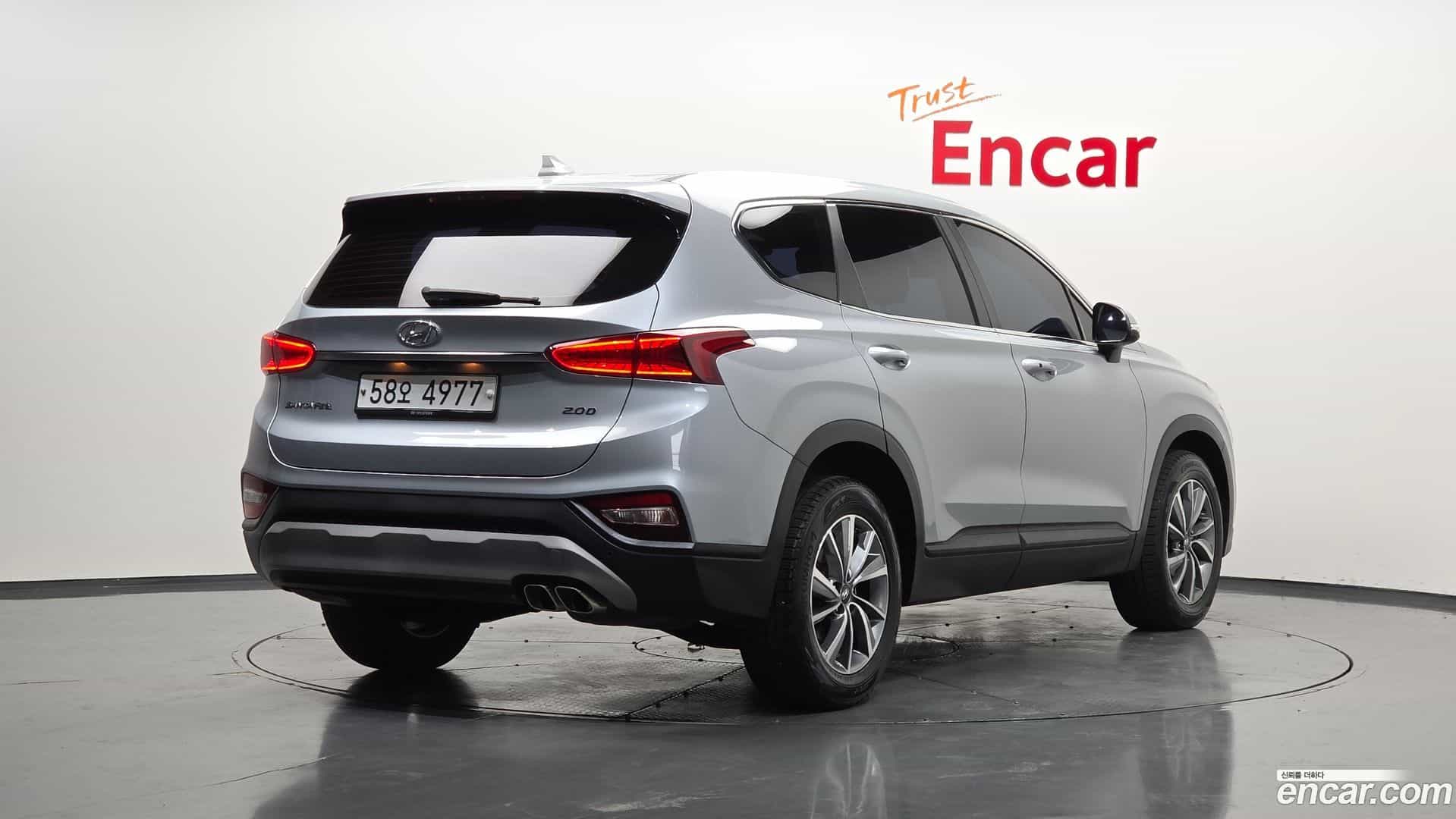 Santafe Hyundai 2018.6-OUTER-002