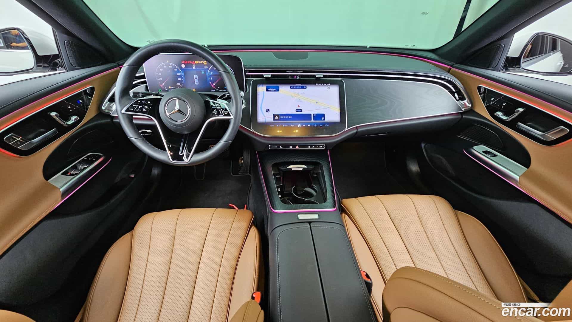 E-Class Mercedes-Benz 2025.1-INNER-007