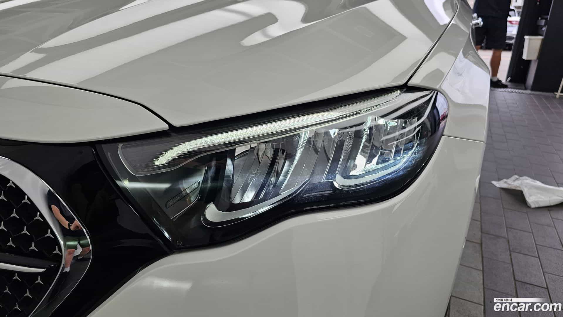 E-Class Mercedes-Benz 2025.1-OUTER-032
