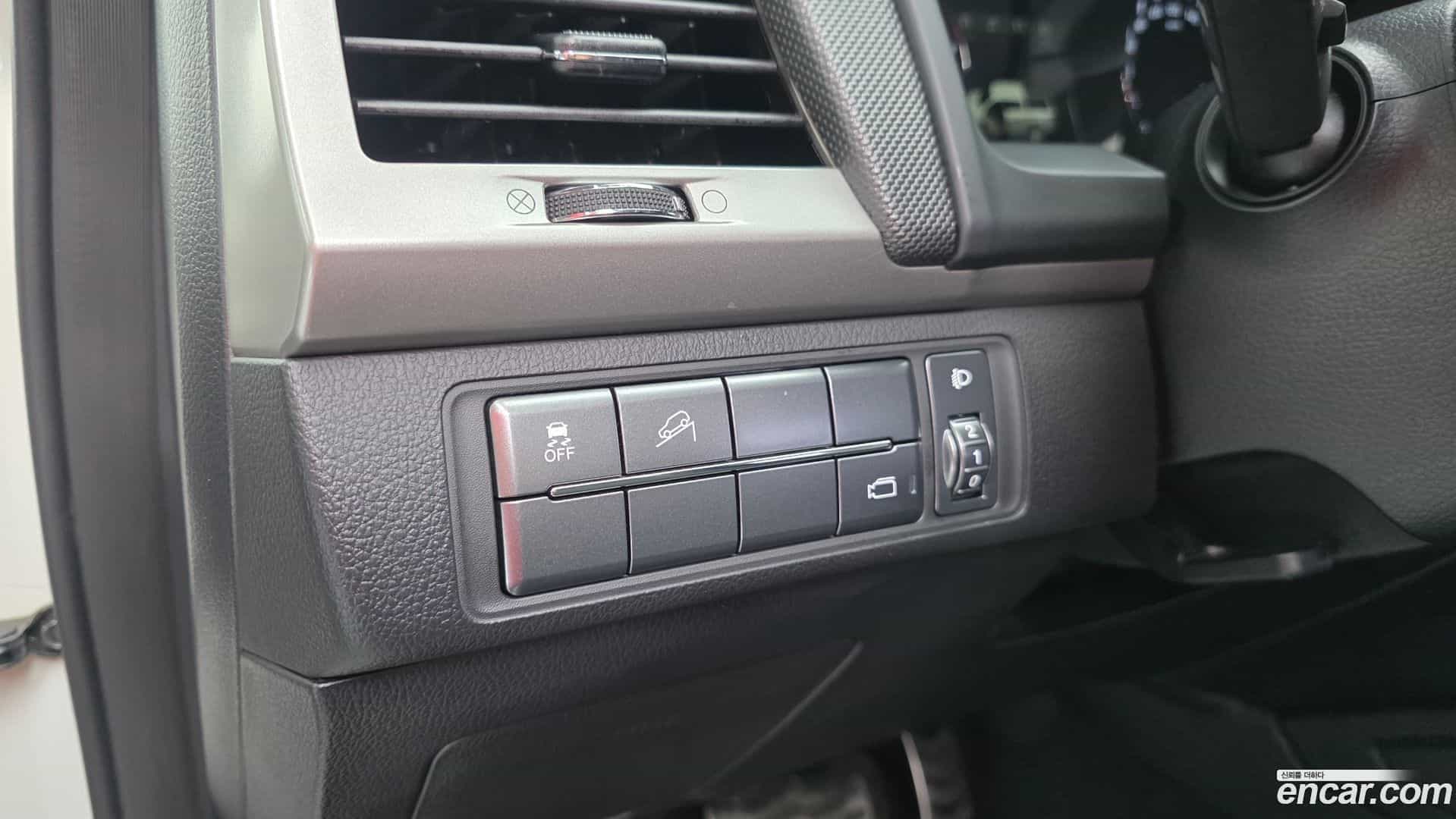 Rexton KG Mobility 2018.6-OPTION-017