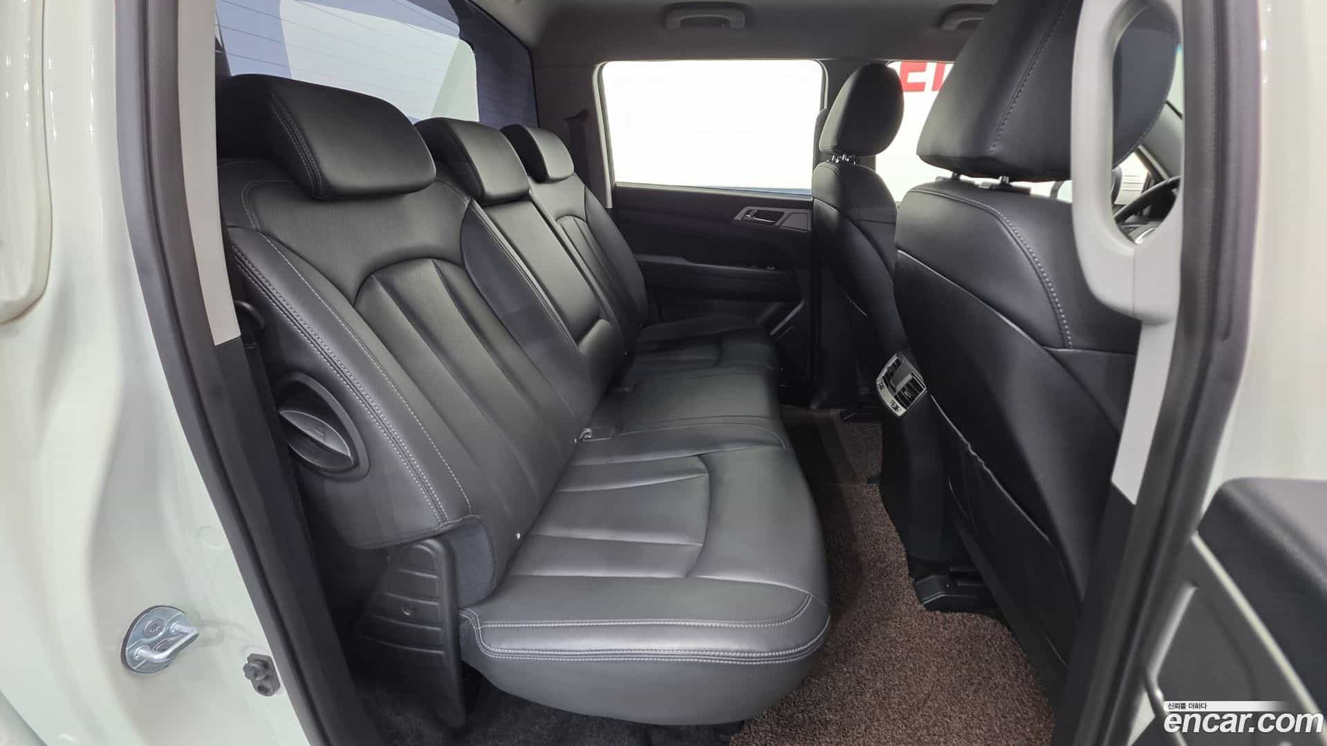 Rexton KG Mobility 2018.6-OPTION-044