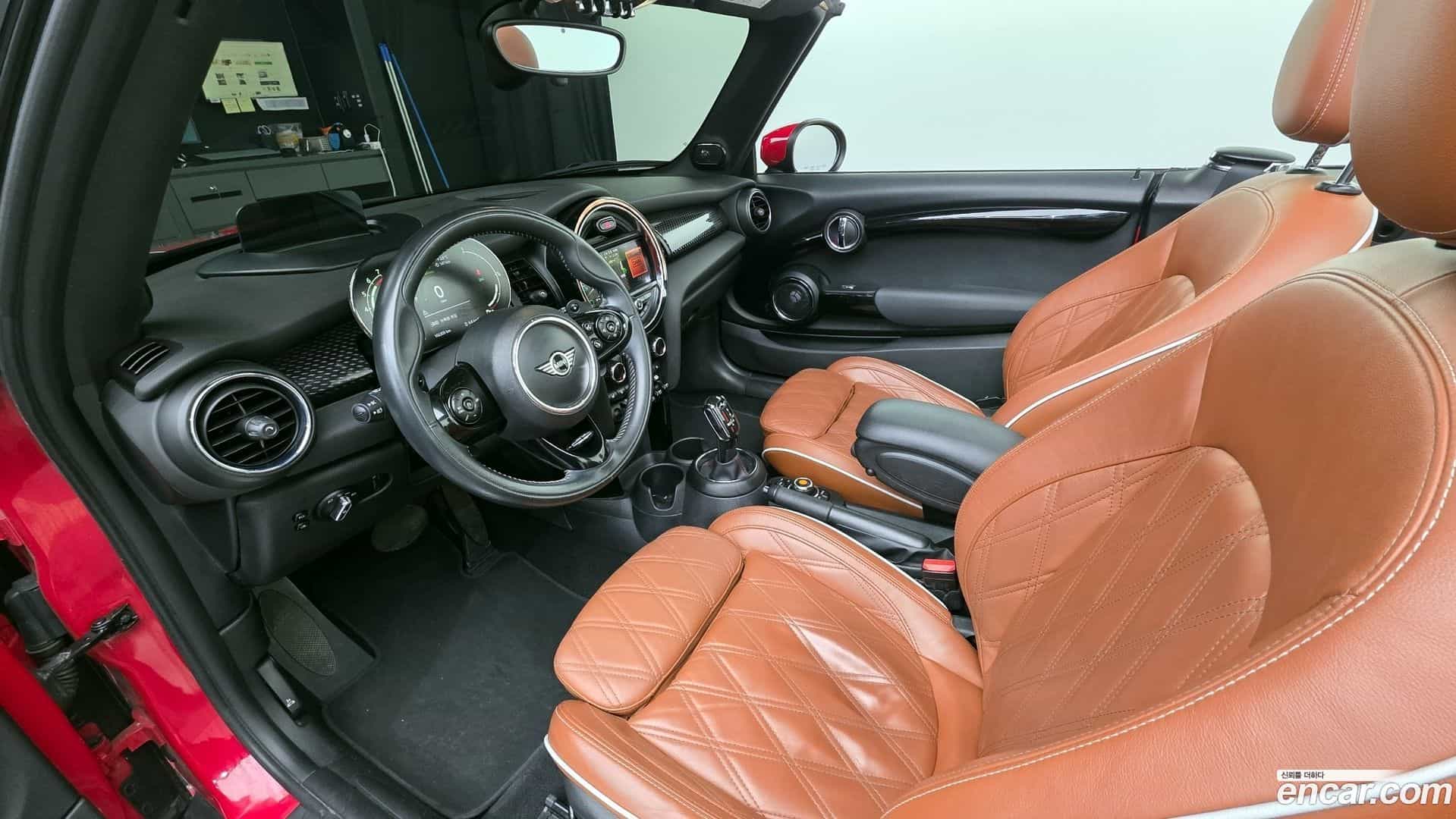 Cooper Convertible Mini 2021.2-INNER-007