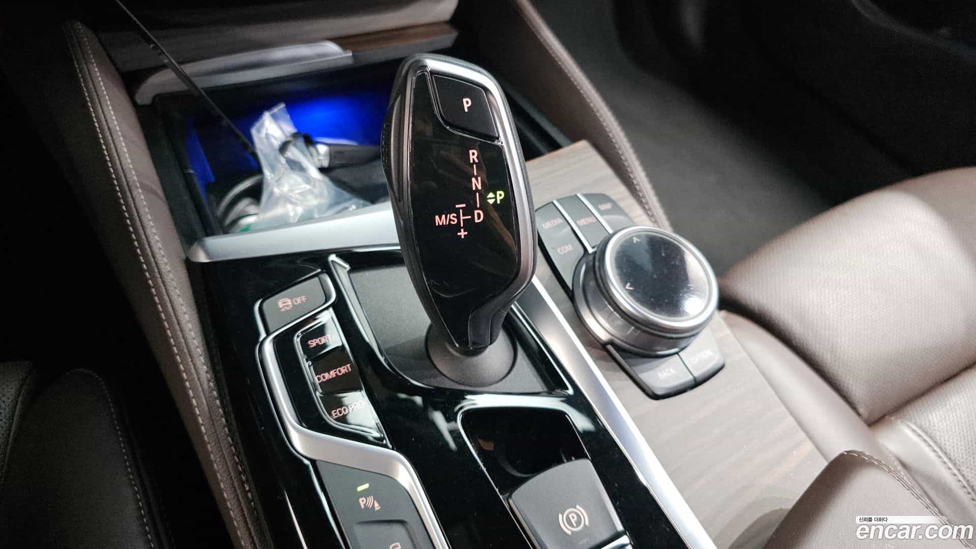 5-Series BMW 2019.11-INNER-009