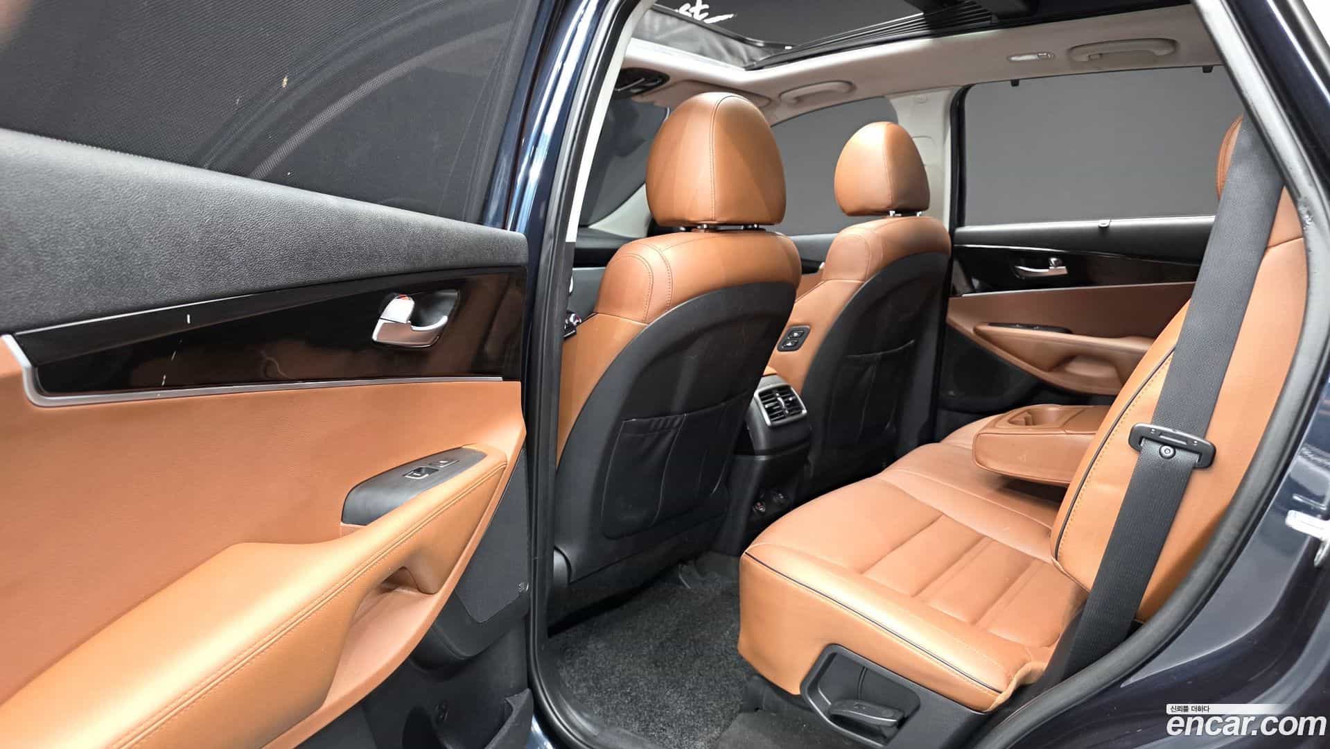 Sorento Kia 2017.7-OPTION-015