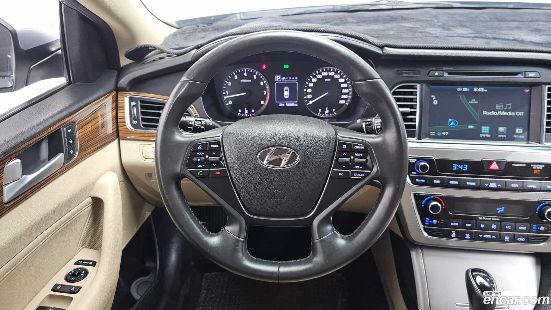 Sonata Hyundai 2015.9-OPTION-016