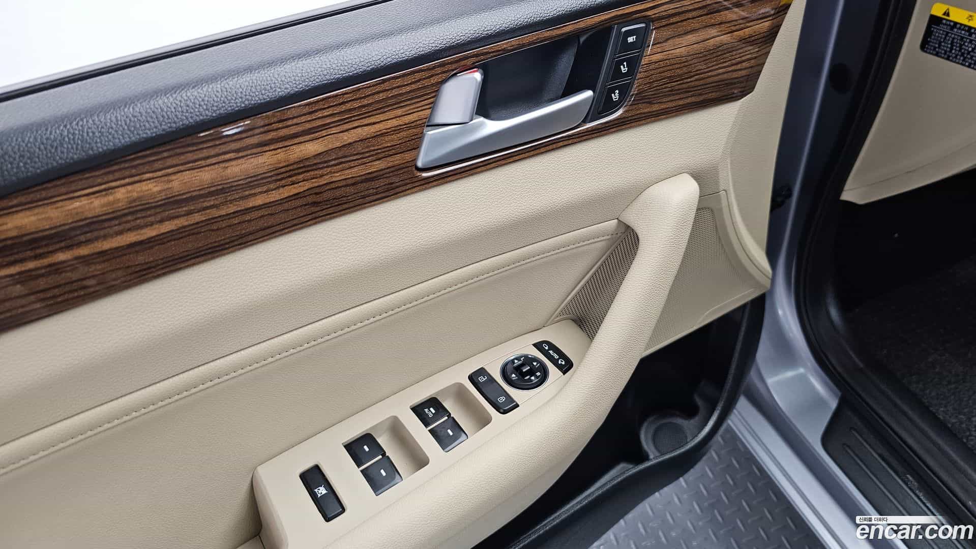 Sonata Hyundai 2015.9-OPTION-021