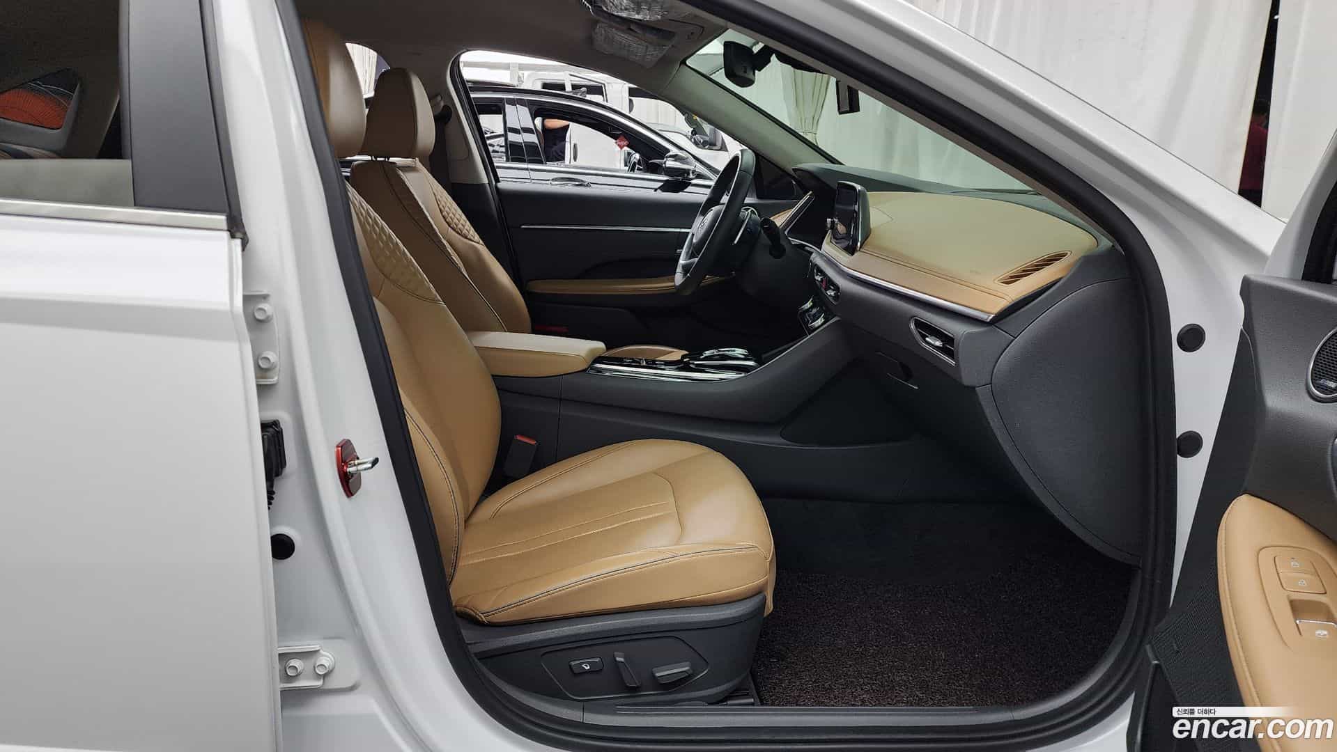 Sonata Hyundai 2019.8-OPTION-015