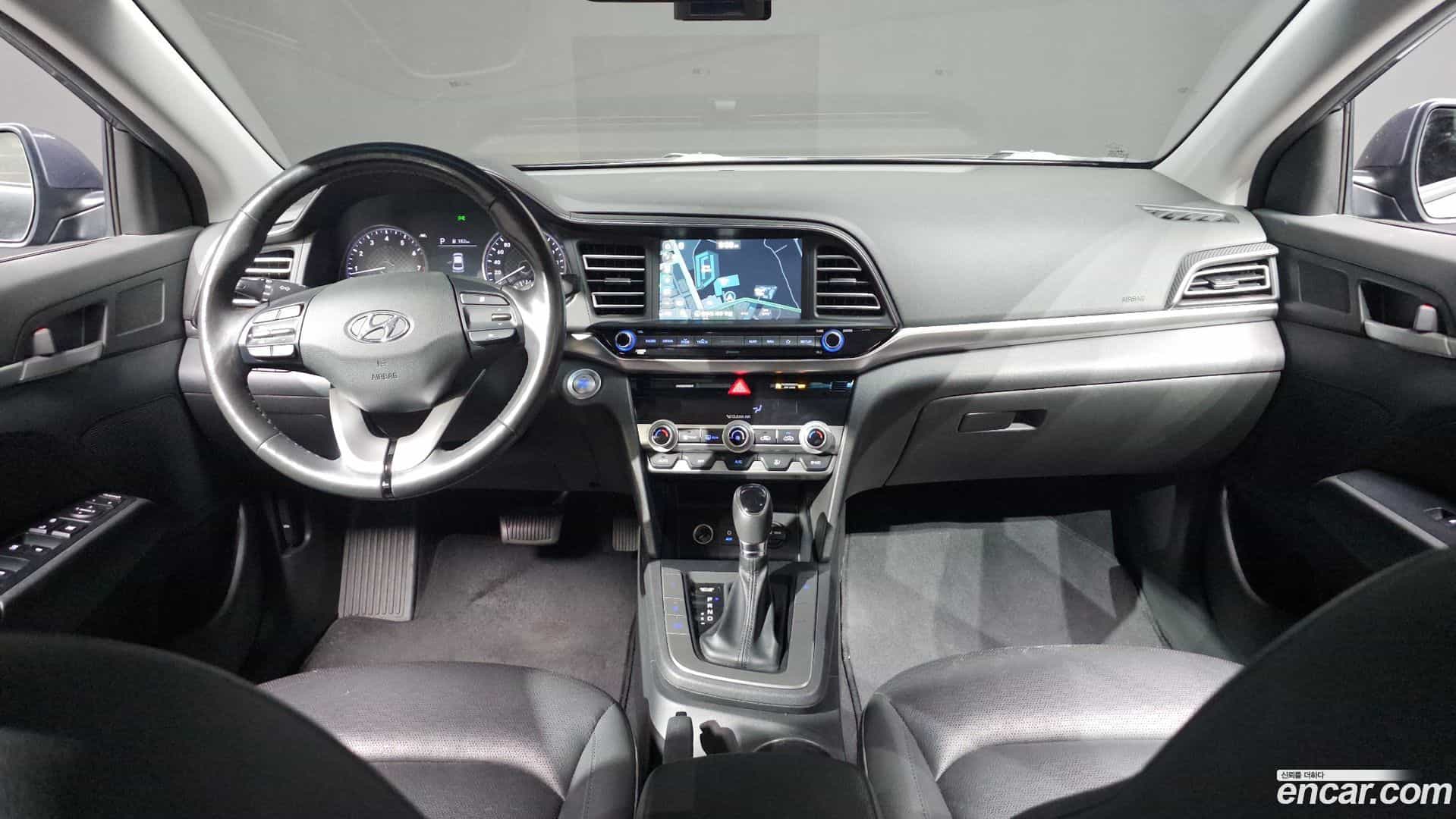 AVANTE Hyundai 2019.0-INNER-007