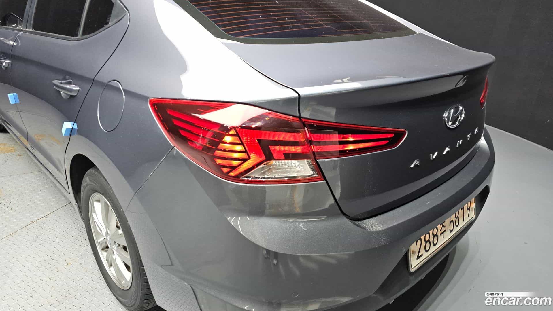 AVANTE Hyundai 2019.0-OUTER-033