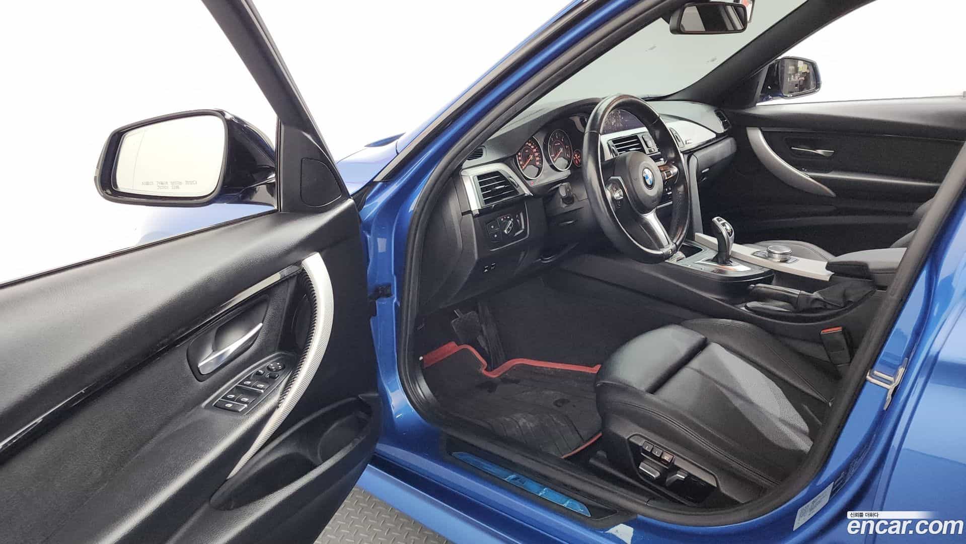 3-Series BMW 2018.2-INNER-010