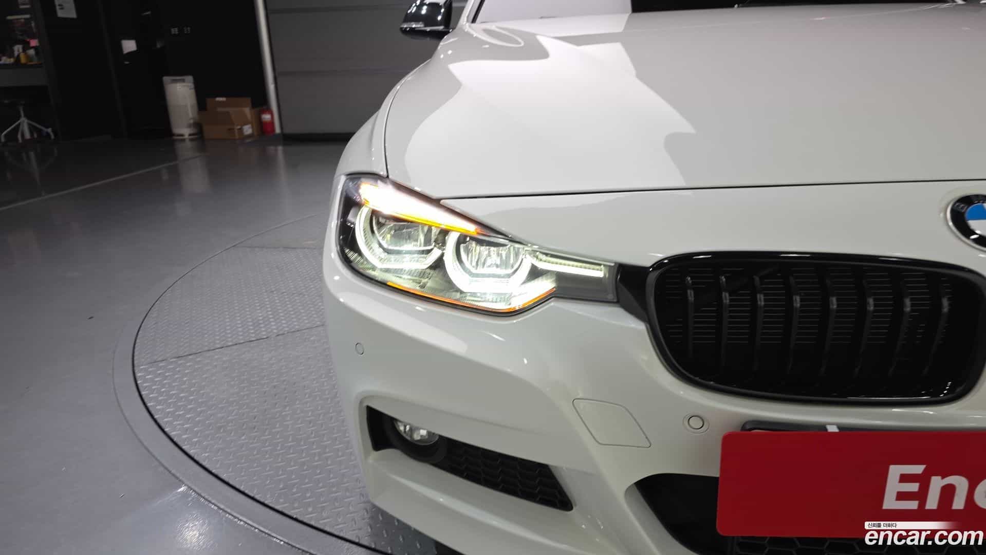 3-Series BMW 2018.11-OUTER-032