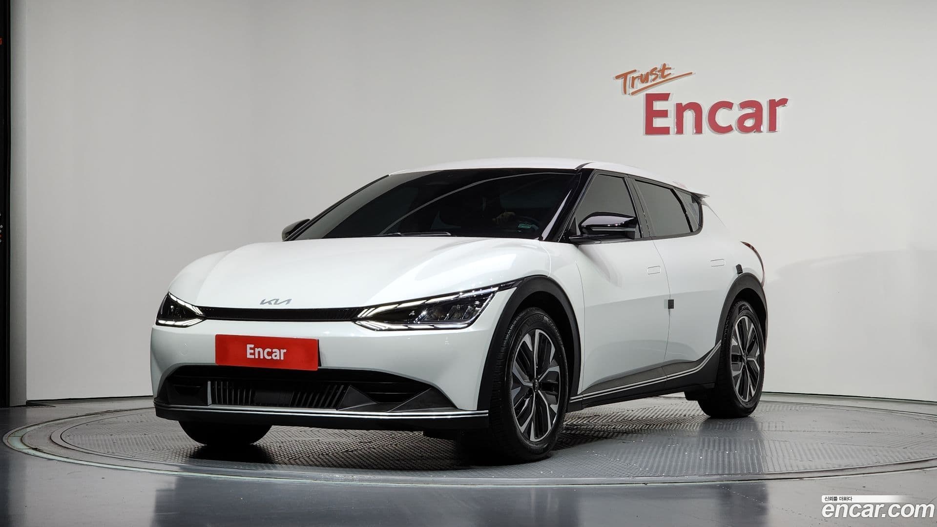 Main__Slider__Photo:EV6 Kia 2022.2-0